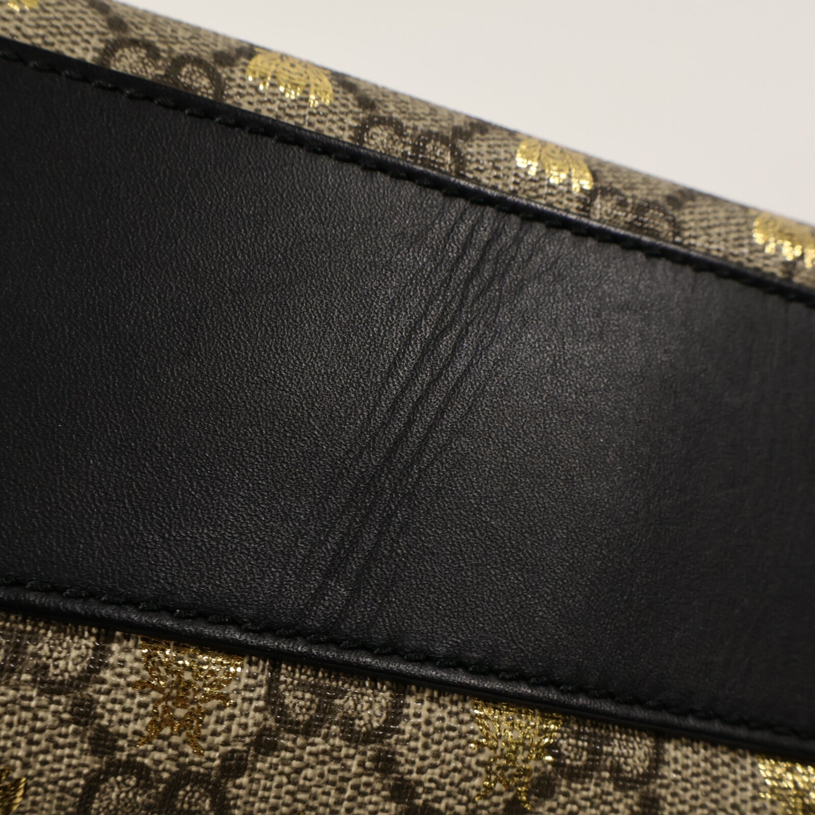 GUCCI 塗層帆布Padlock GG Small鏈帶肩背袋