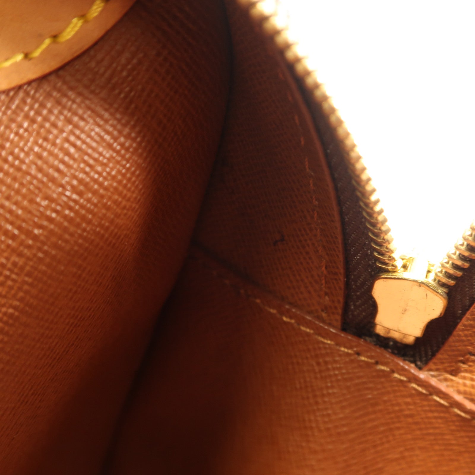 LOUIS VUITTON 【激減優惠】Monogram Blois金扣肩背袋啡色