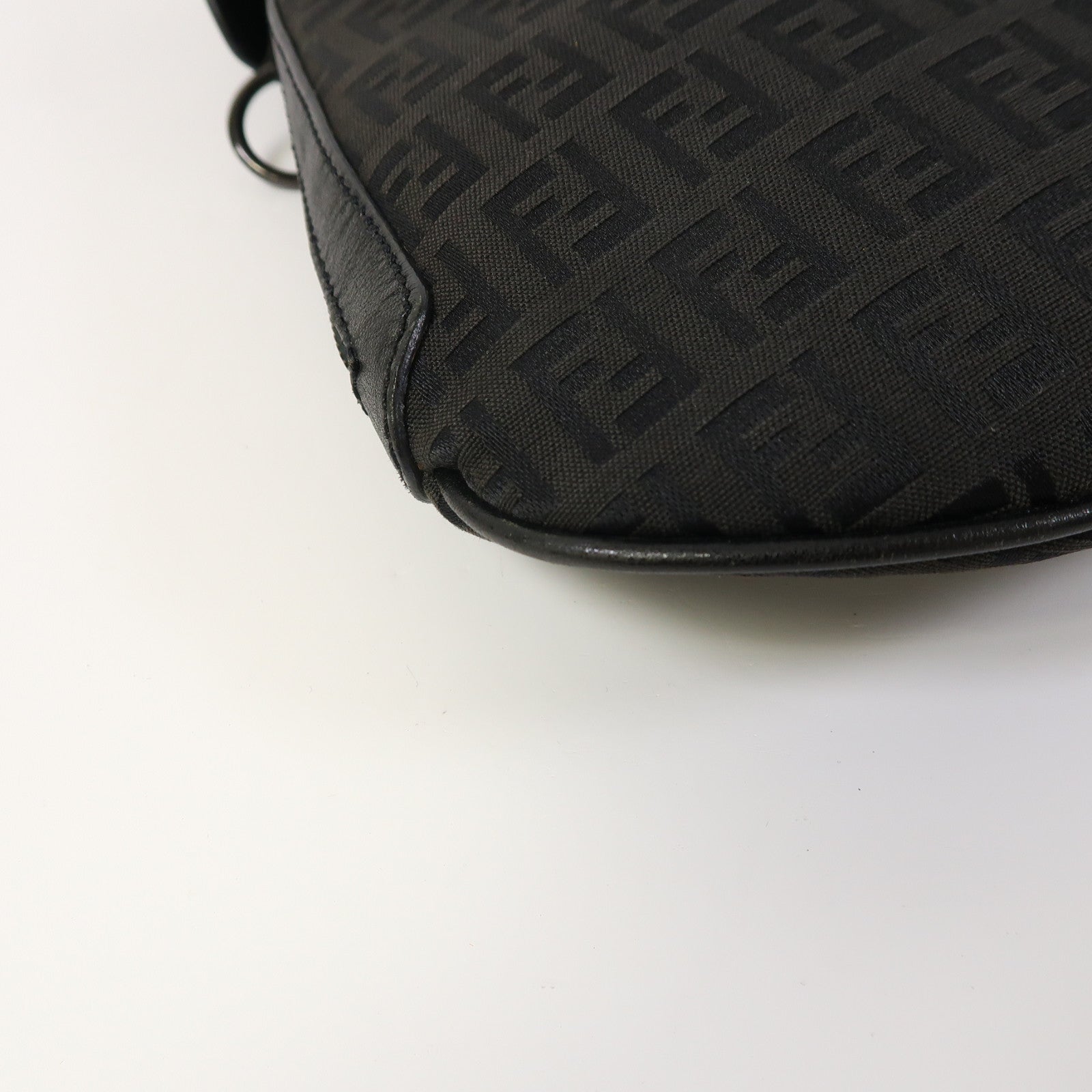 FENDI 帆布Shoulder Bag肩背袋黑色