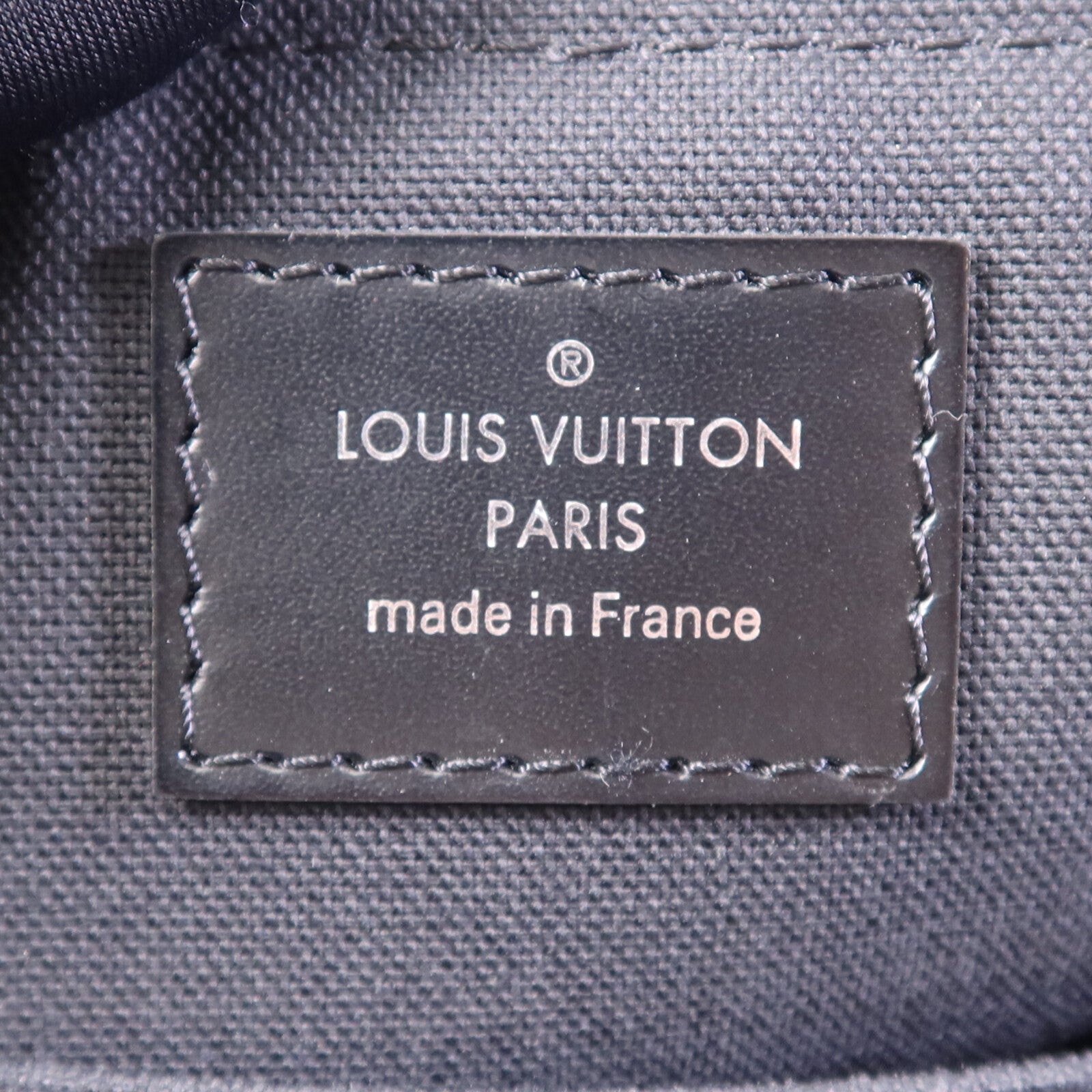 LOUIS VUITTON Damier Graphite Mick PM銀扣肩背袋