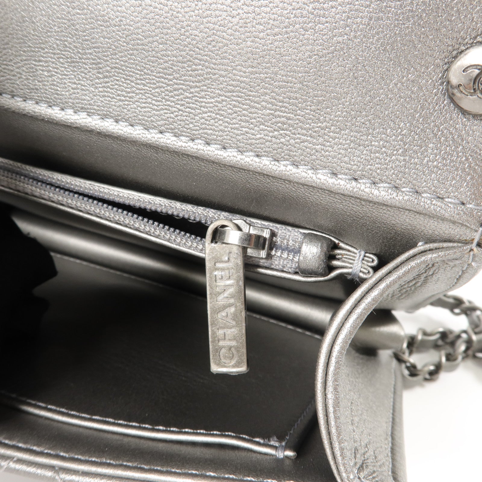 CHANEL 牛皮皮革Matelasse Small Flap Bag鏈帶肩背袋