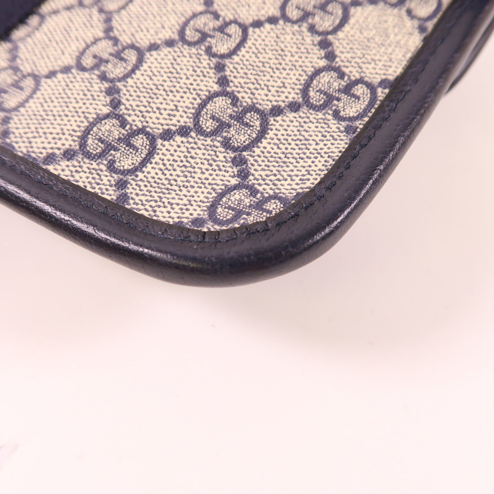 GUCCI 塗層帆布Ophidia GG Supreme銀扣腰包