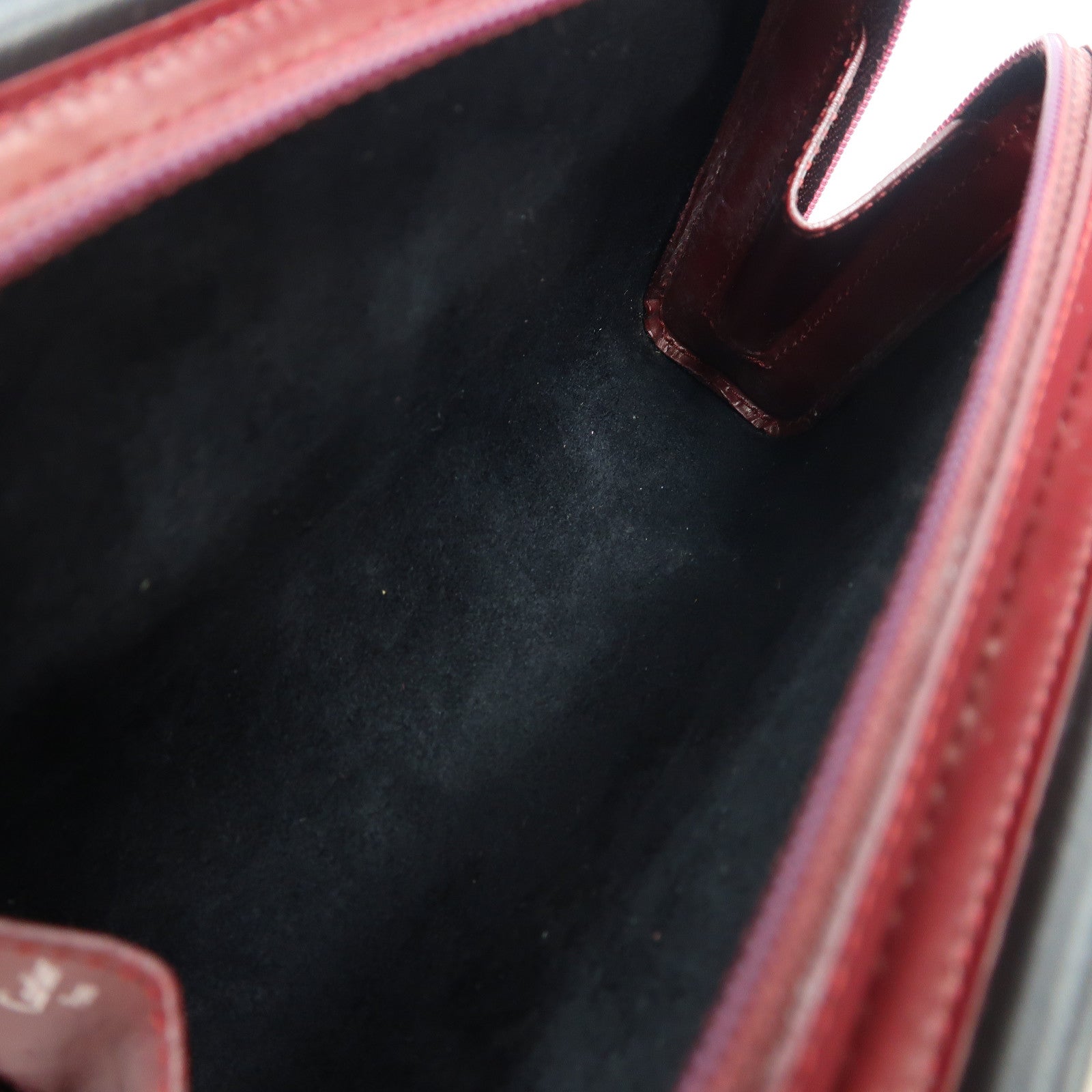 CARTIER 皮革Hand Bag金扣手挽袋黑色