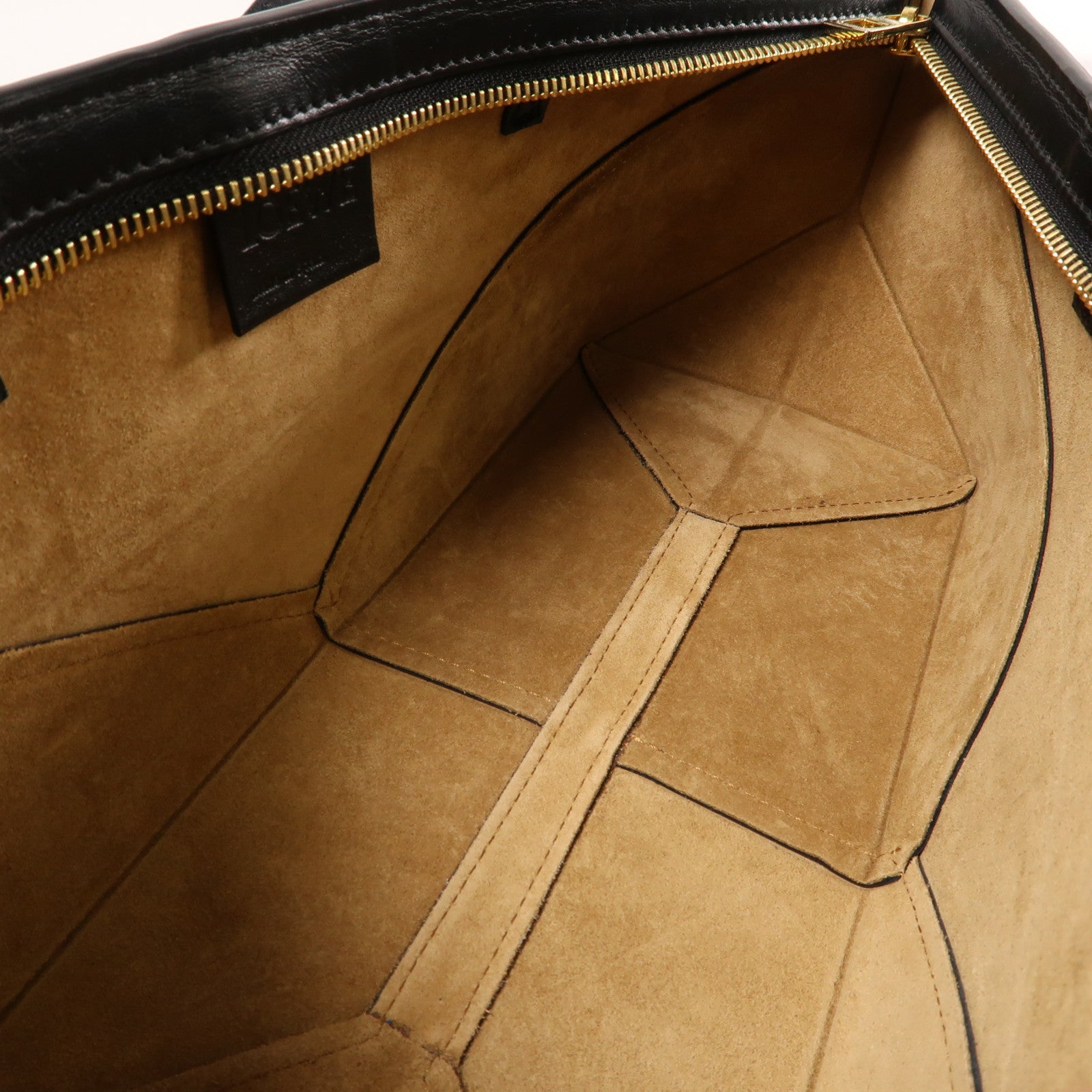 LOEWE 牛皮皮革Cropped Puzzle Fold Bag金扣肩背袋黑色