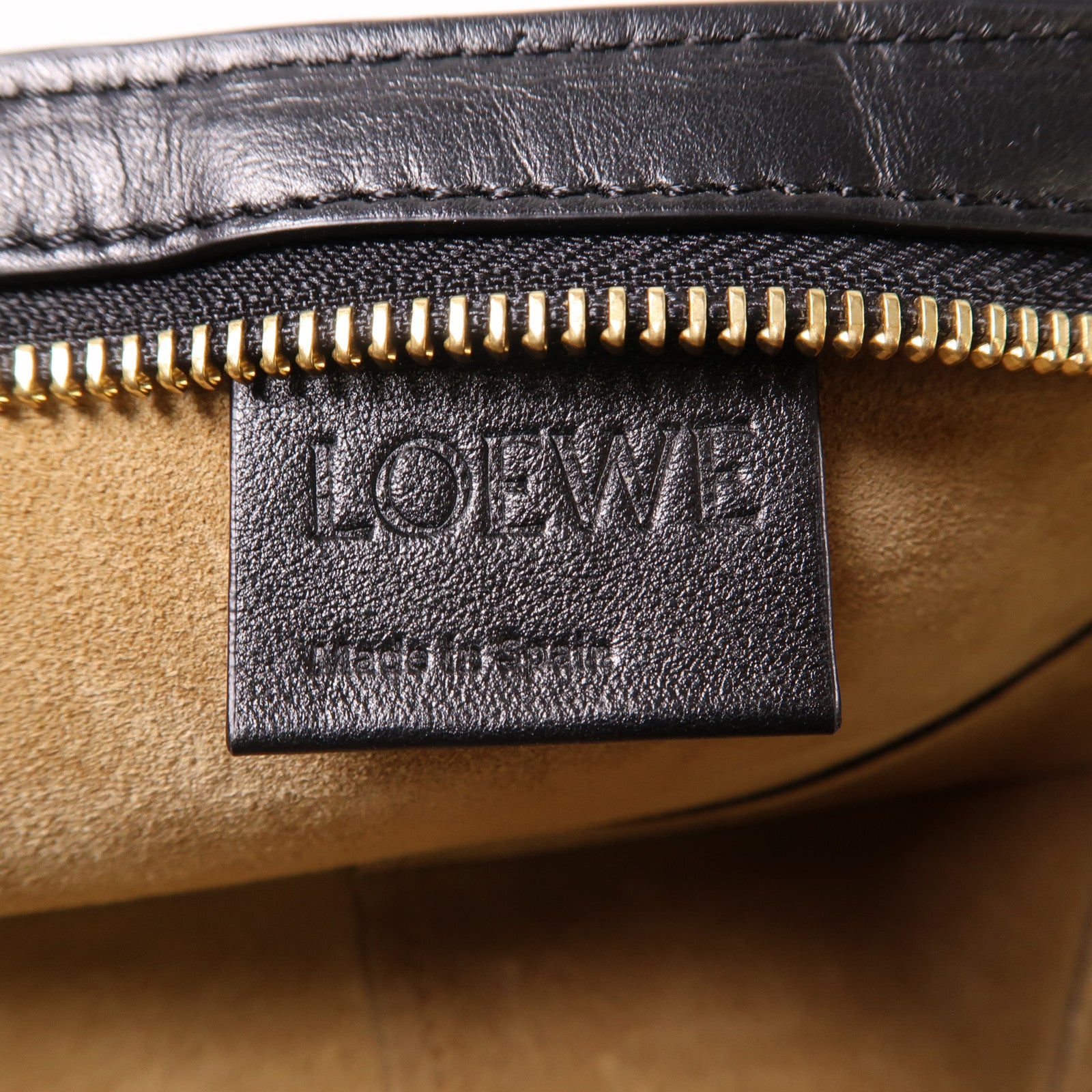 LOEWE 牛皮皮革Cropped Puzzle Fold Bag金扣肩背袋黑色