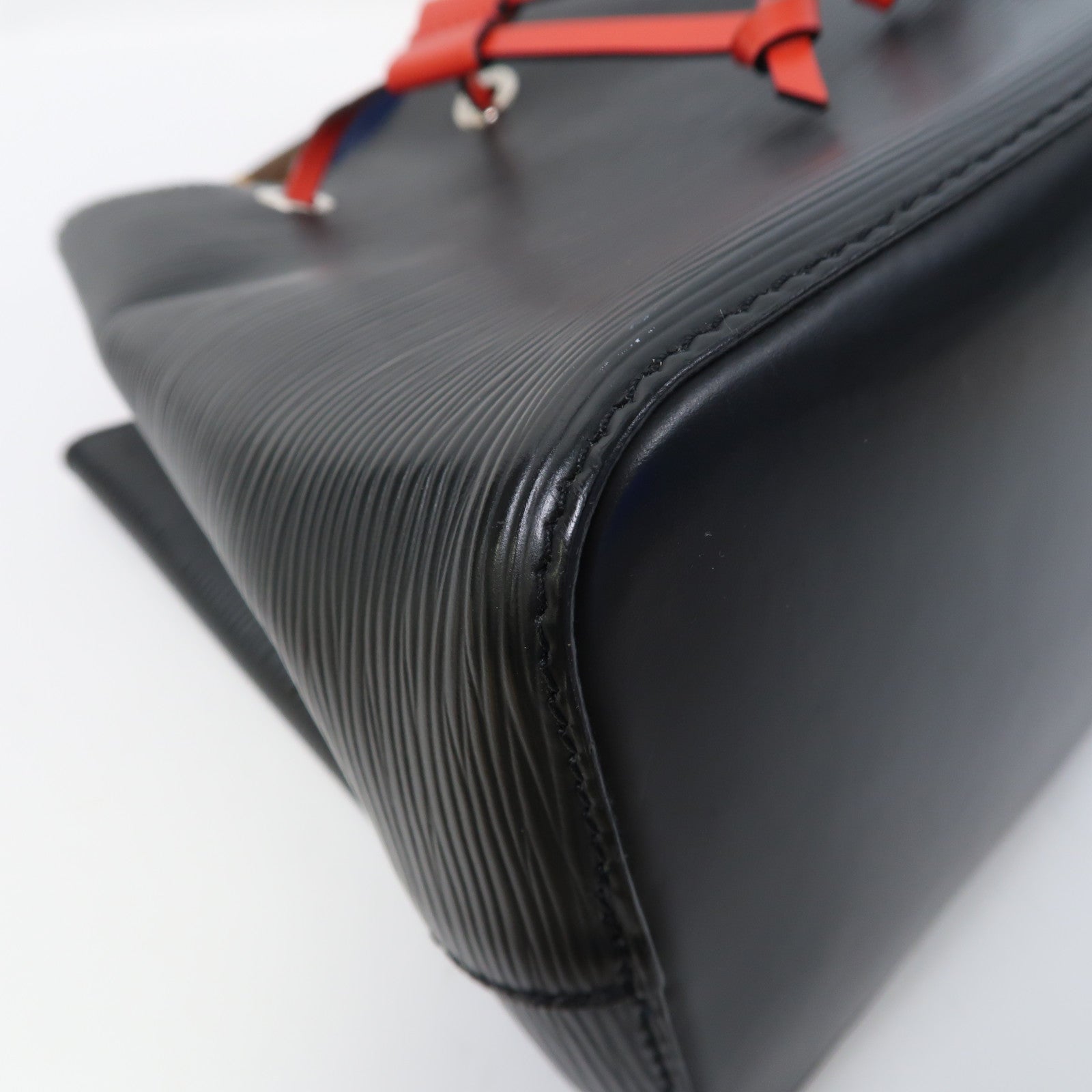 LOUIS VUITTON Epi Neo Noe BB銀扣手挽肩背兩用袋黑色