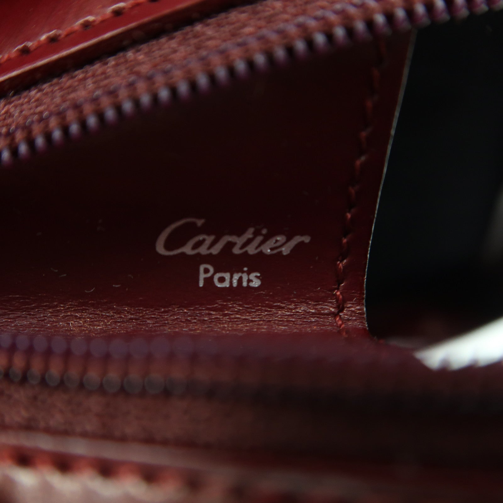 CARTIER 皮革Hand Bag金扣手挽袋黑色