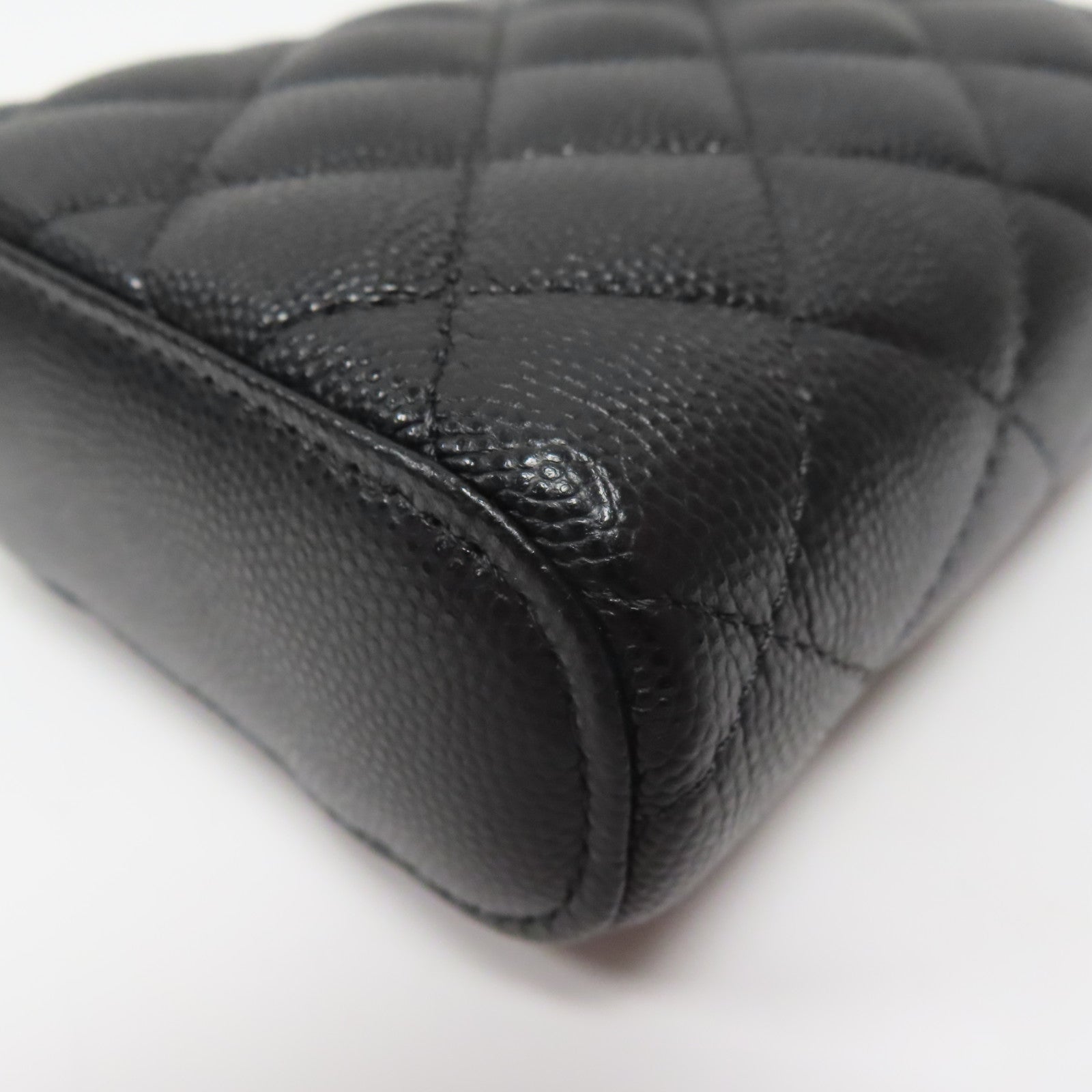 CHANEL **【激減優惠】菱格Caviar皮革Mini Vanity Bag金扣鏈帶肩背袋黑色