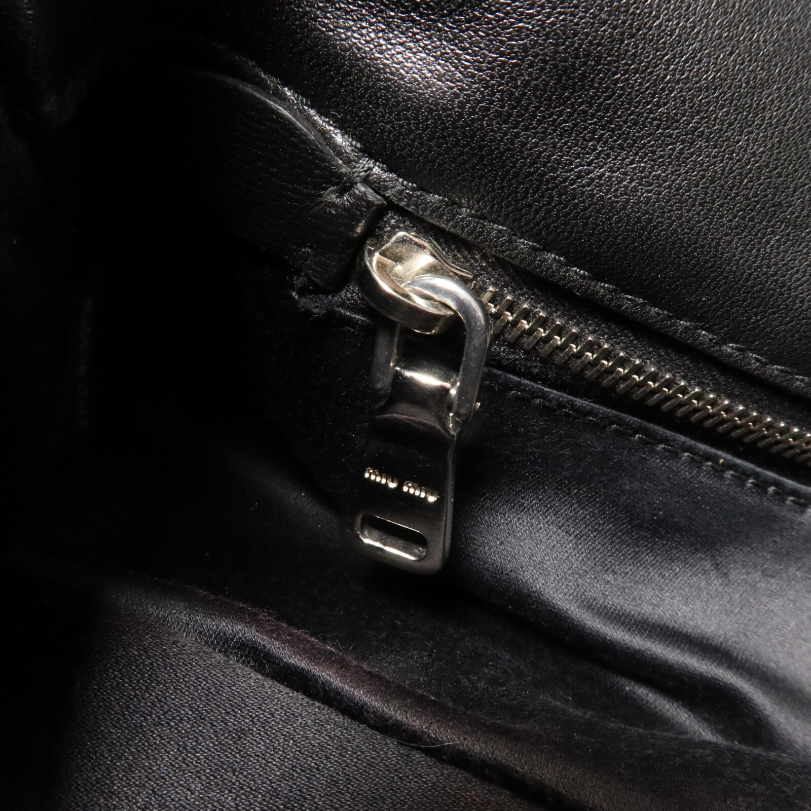 Miu Miu 珠片Shoulder Bag鏈帶手挽肩背兩用袋