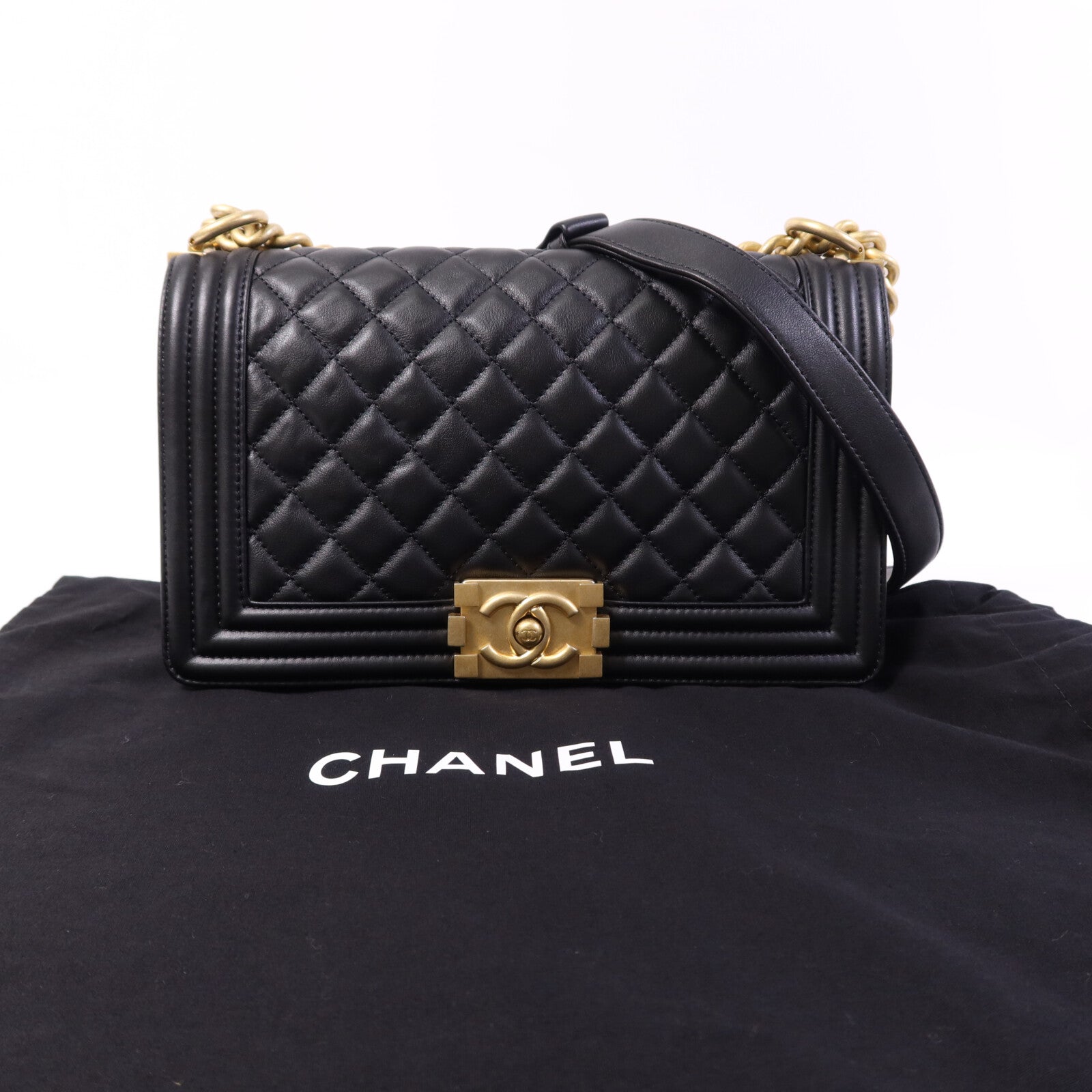 CHANEL 羊皮皮革Boy 25金扣鏈帶肩背袋