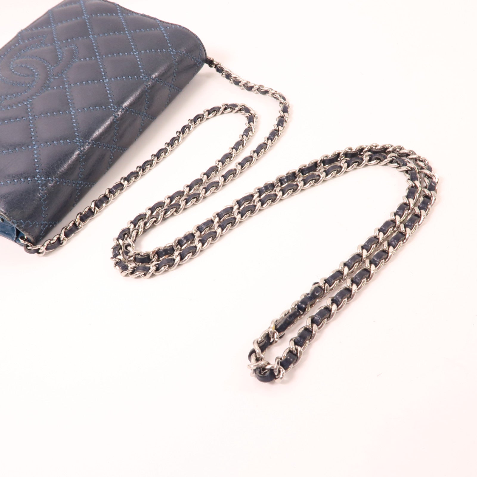 CHANEL 牛皮皮革WOC Wallet On Chain銀扣鏈帶肩背袋