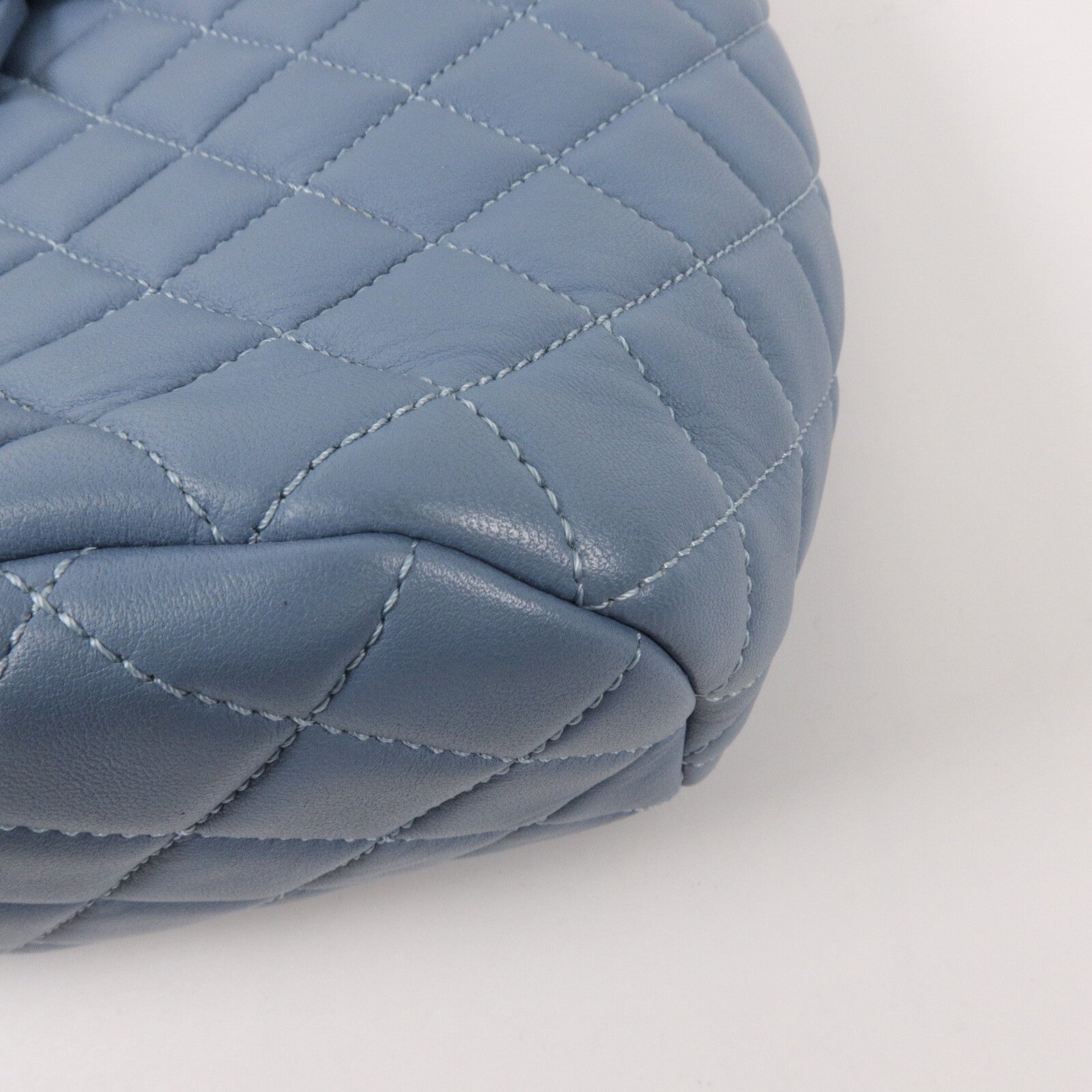 CHANEL 羊皮皮革Urban Spirit Backpack鏈帶背包