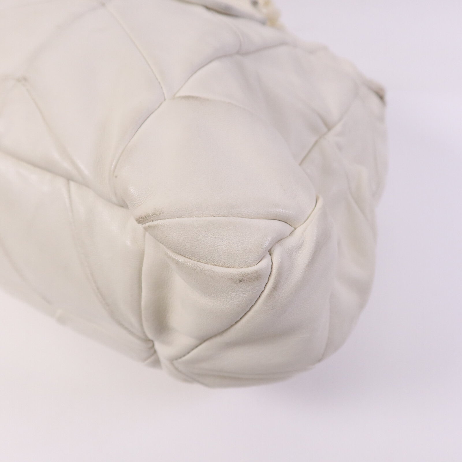 Miu Miu 羊皮皮革Shoulder Bag金扣肩背袋