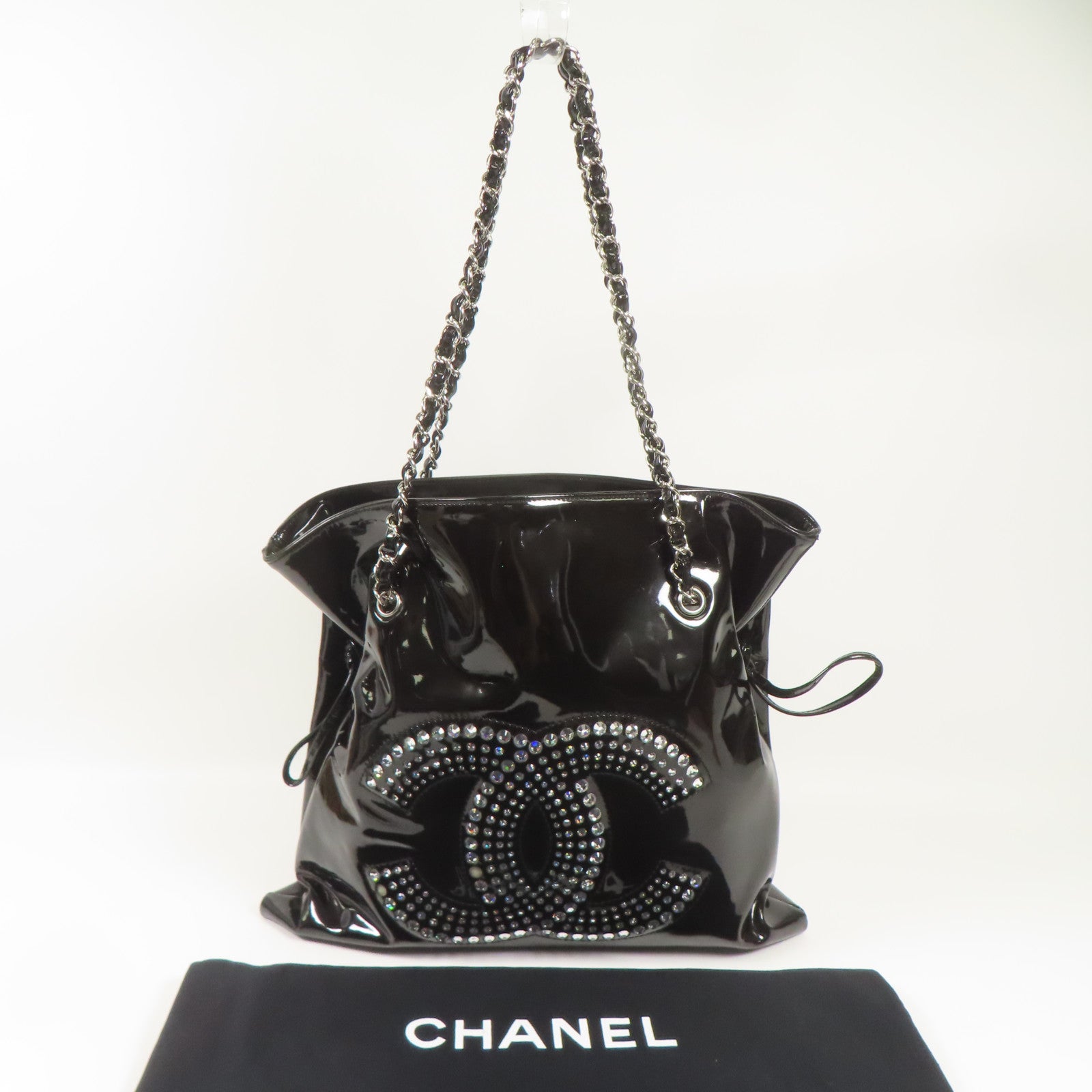CHANEL 漆皮皮革Shoulder Bag銀扣鏈帶肩背袋