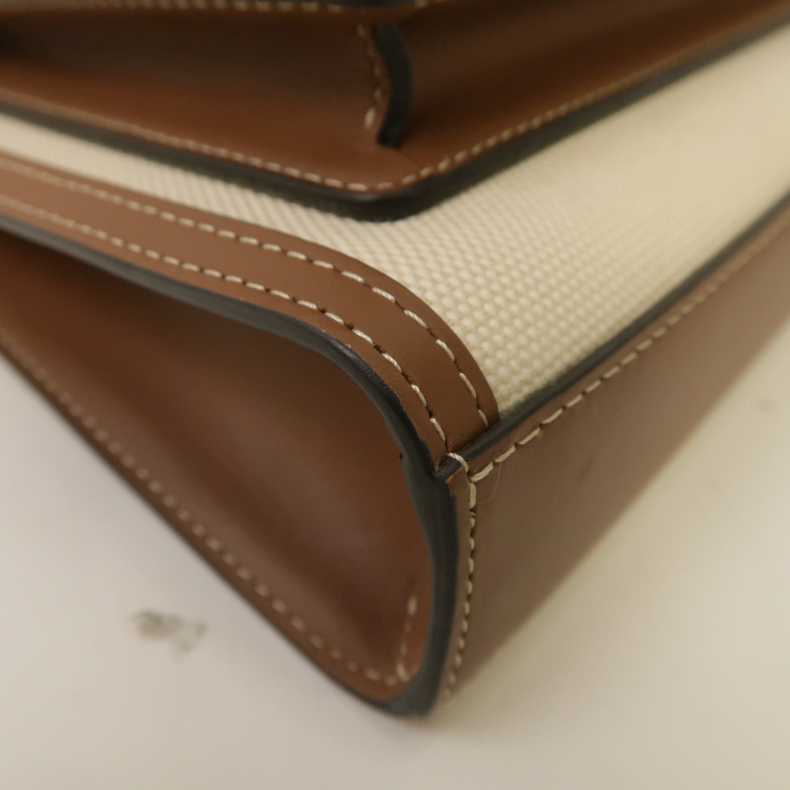 BURBERRY 帆布Pocket Bag金扣手挽肩背兩用袋啡色2