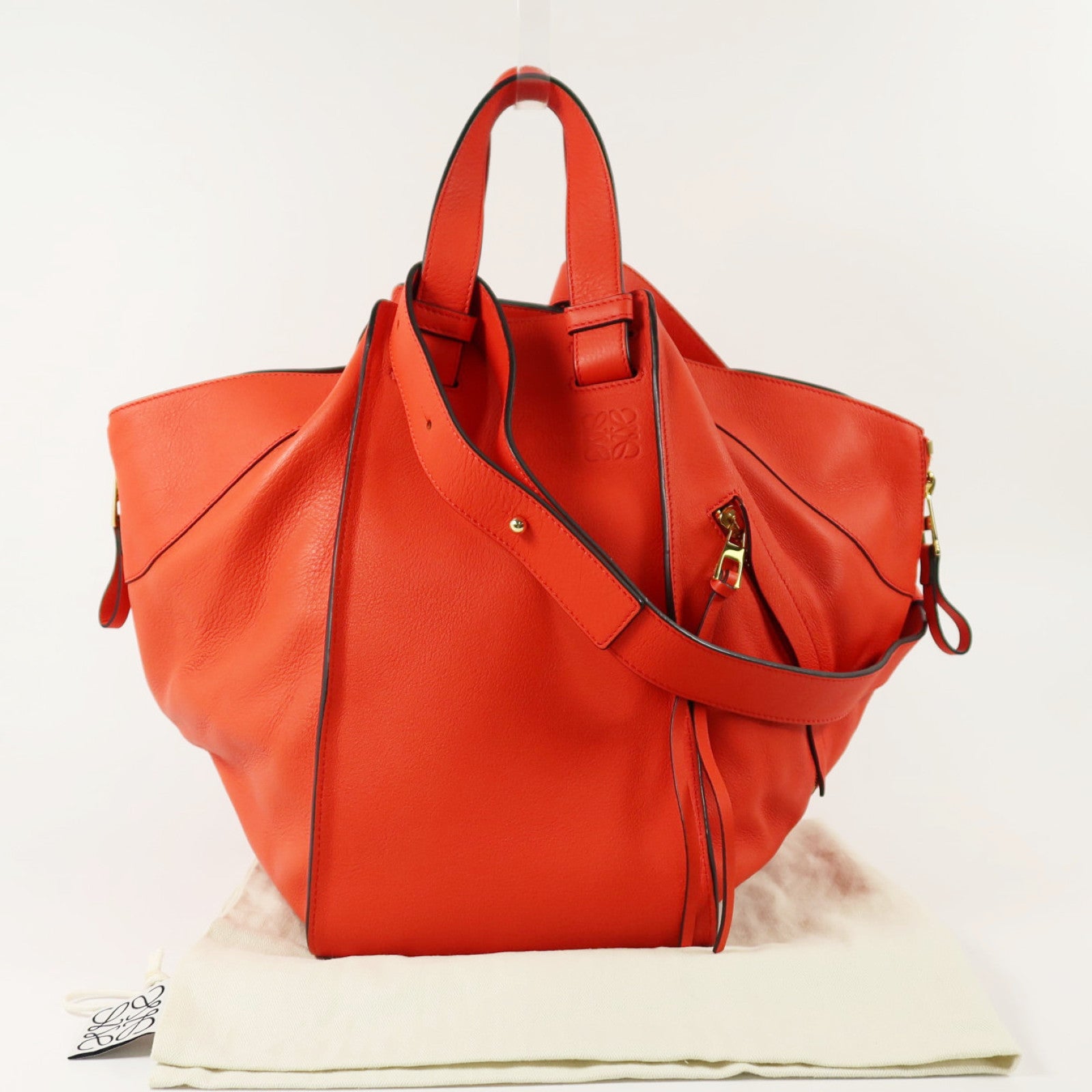 LOEWE 牛皮皮革Hammock金扣手挽肩背兩用袋