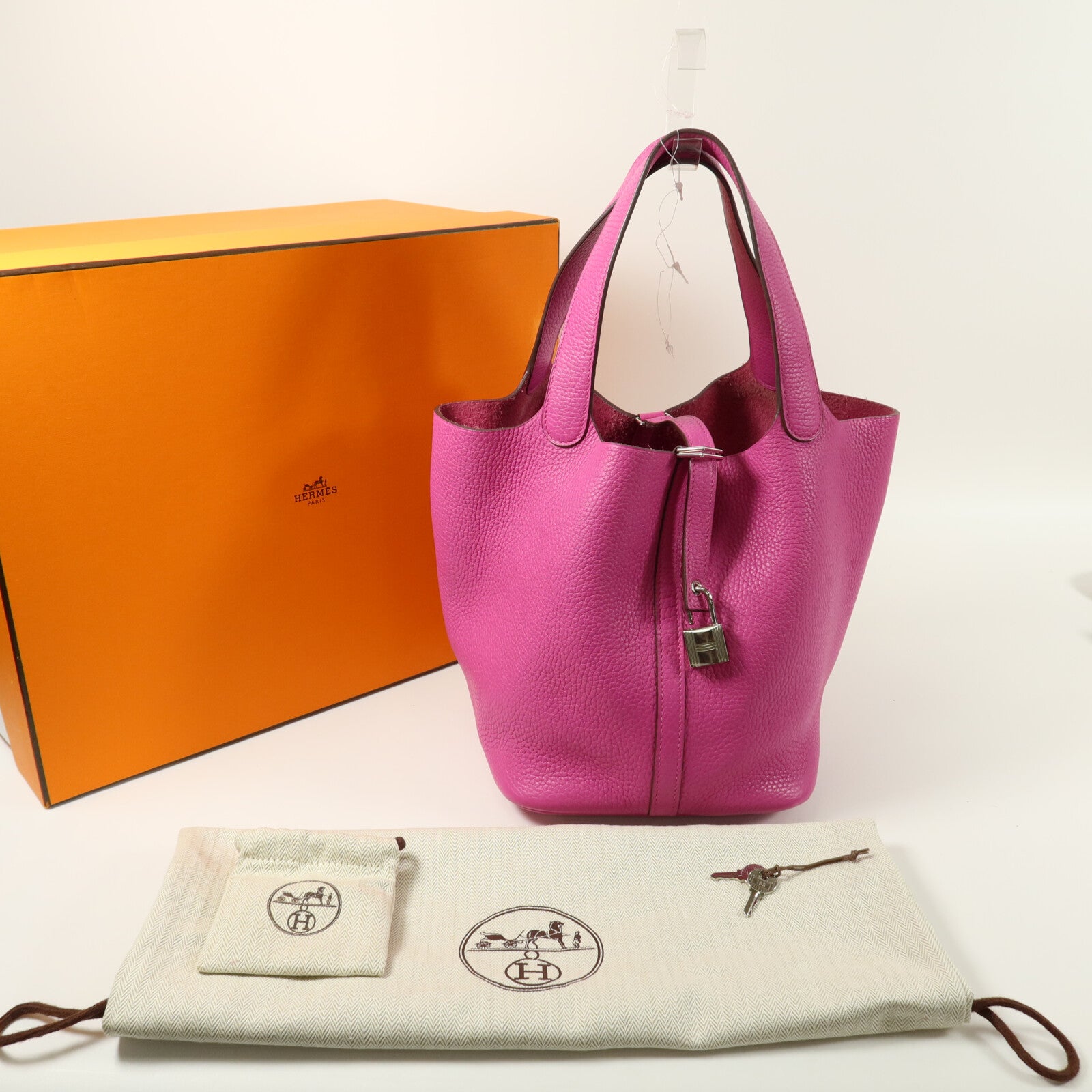 HERMES Clemence皮革Picotin MM扣手挽袋Magnolia