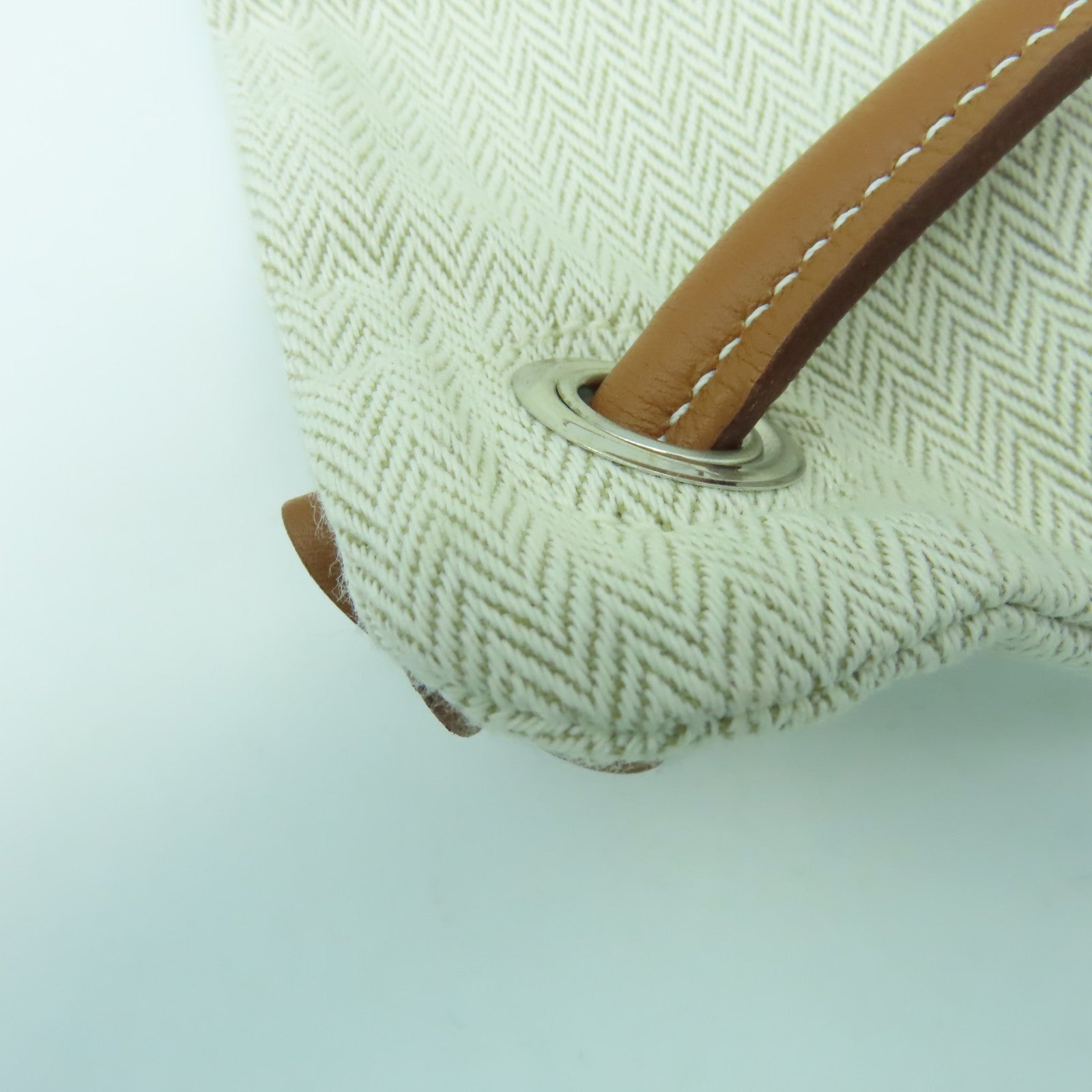 HERMES 【激減優惠】帆布Maline Bag銀扣背包米色/經典駝色