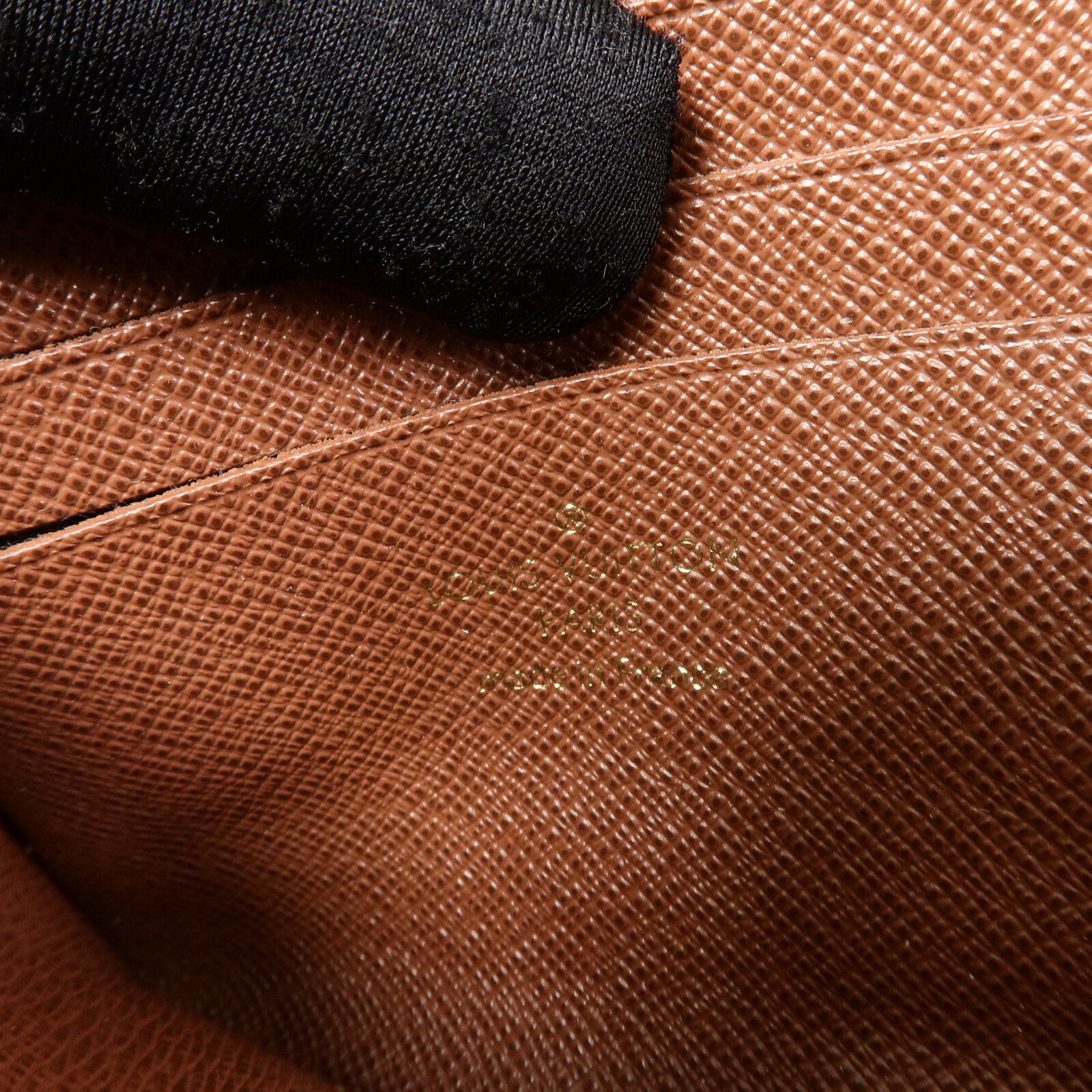 LOUIS VUITTON Monogram Noa Compact Wallet錢包