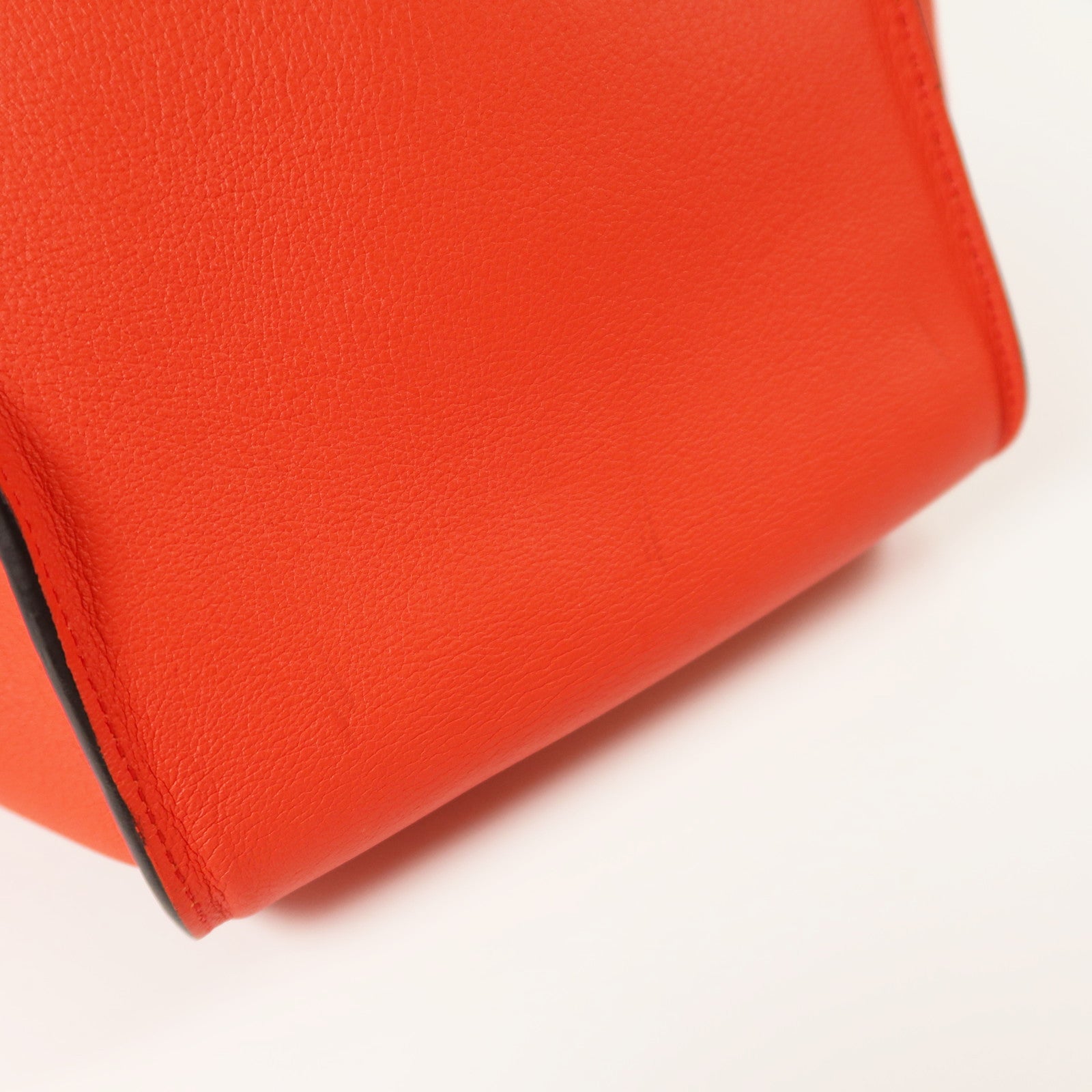 LOEWE 牛皮皮革Hammock金扣手挽肩背兩用袋