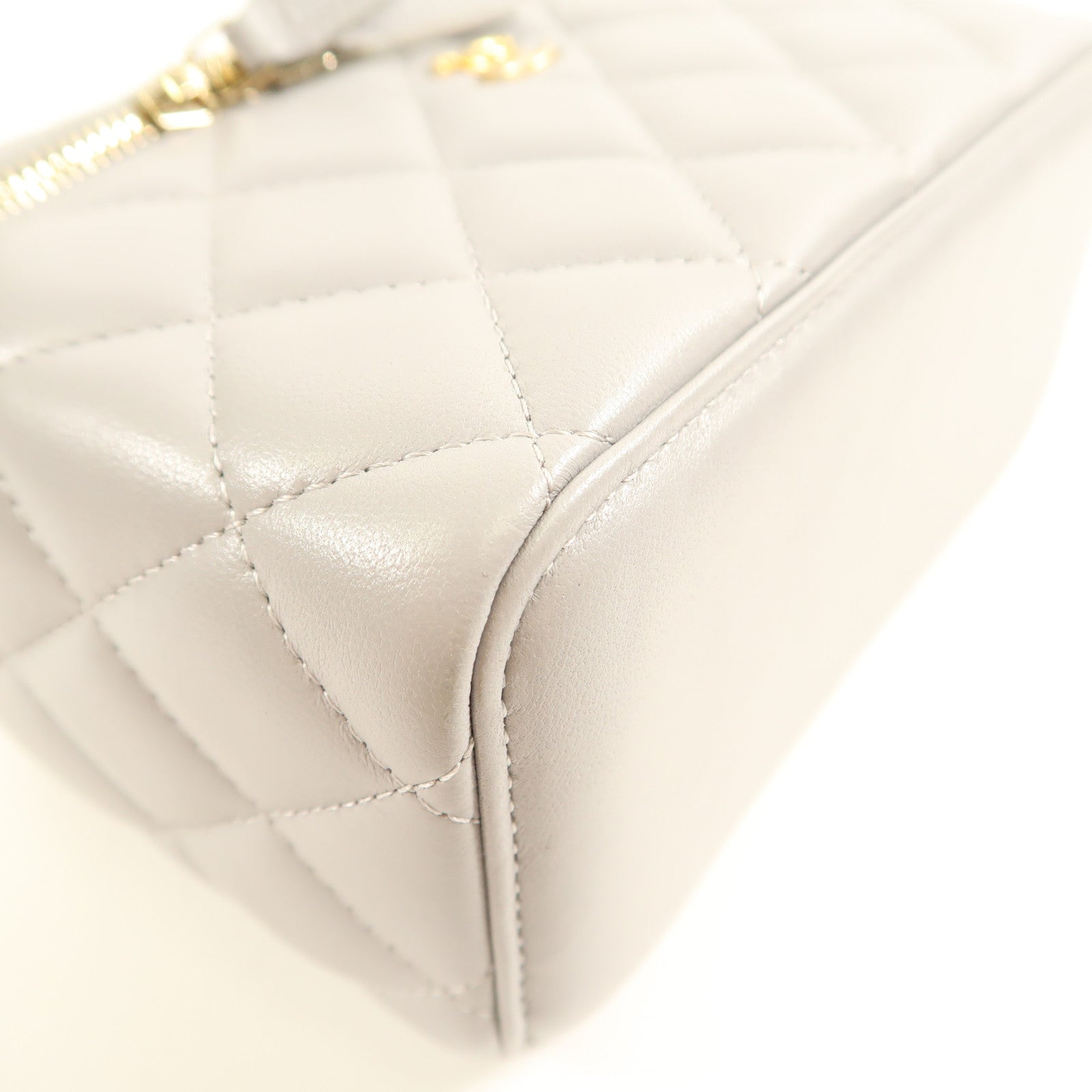 CHANEL CC GHW Vanity Case Chain Shoulder Bag Calfskin Leather Grey