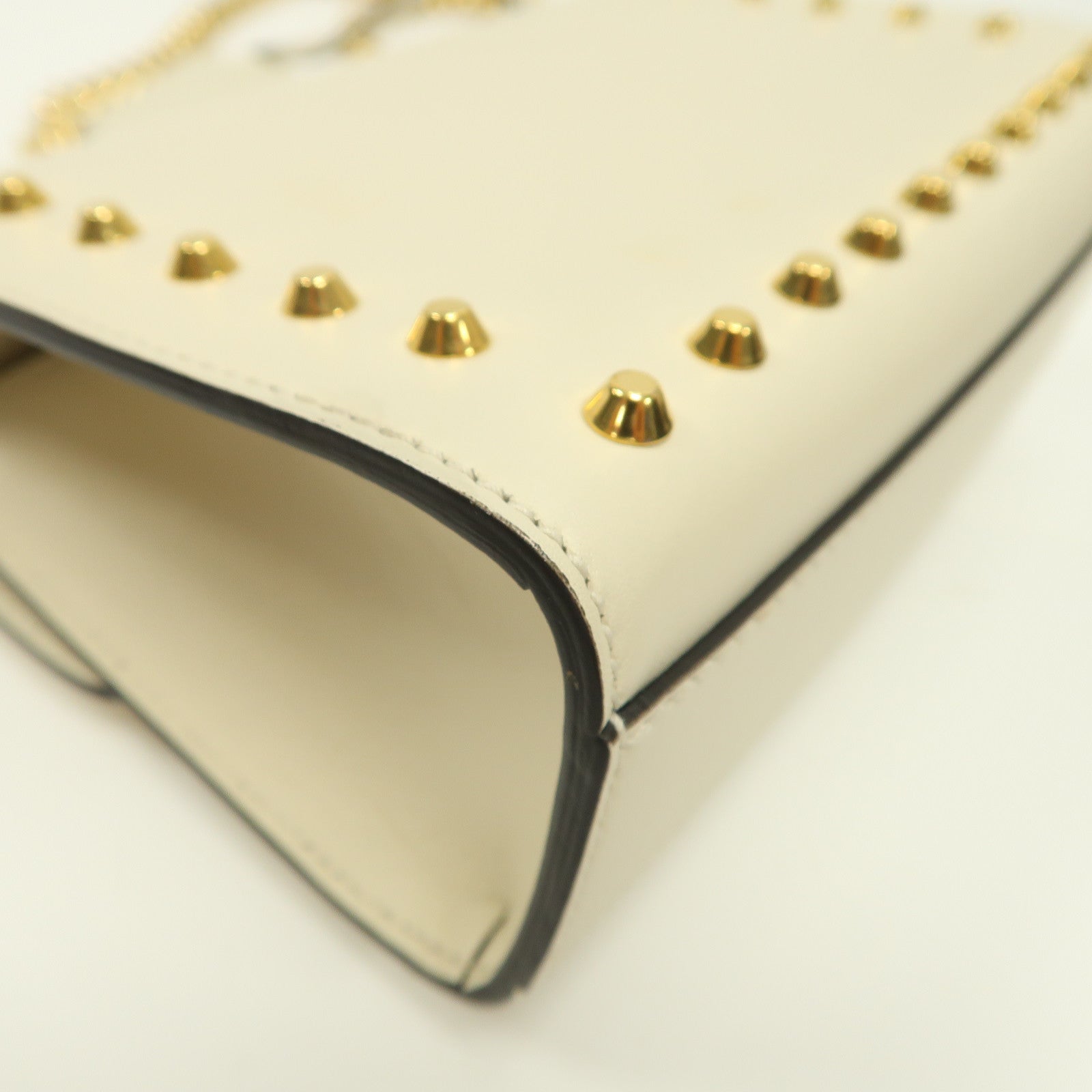 GUCCI 牛皮皮革Padlock GG金扣鏈帶肩背袋白色