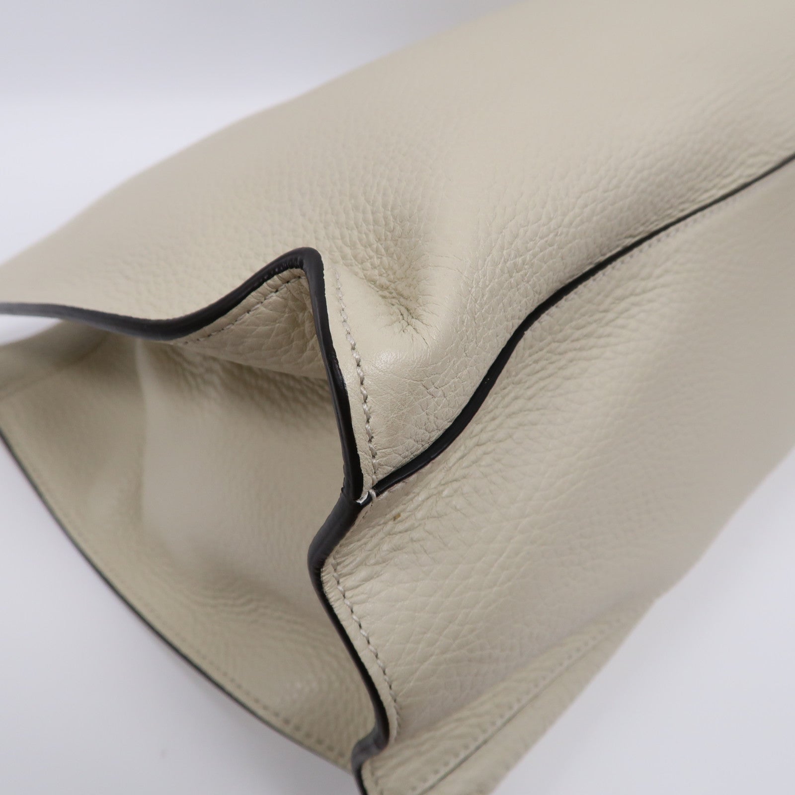 GUCCI 【激減優惠】牛皮皮革Bamboo Daily Shopper Shoulder Bag銀扣手挽肩背兩用袋白色