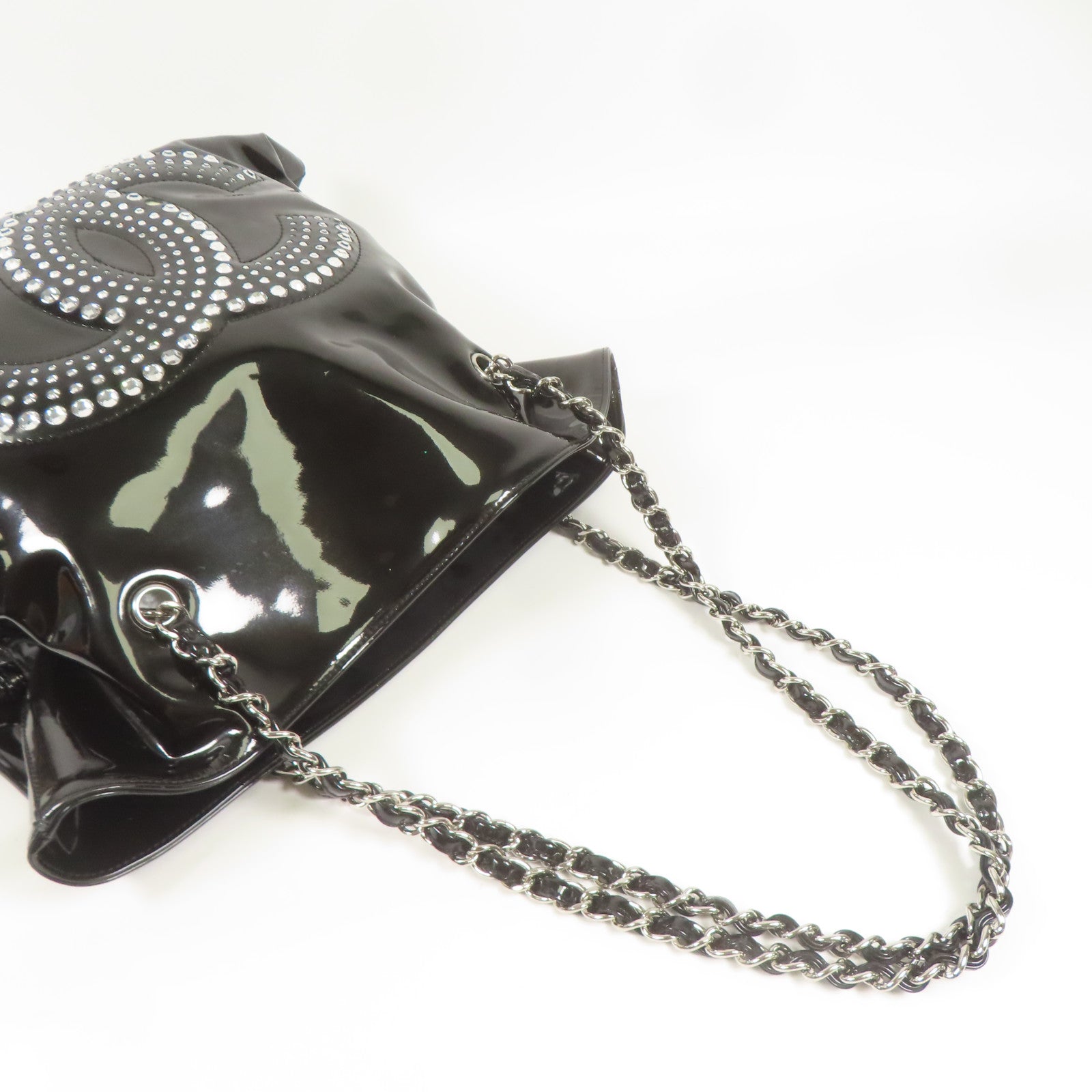 CHANEL 漆皮皮革Shoulder Bag銀扣鏈帶肩背袋