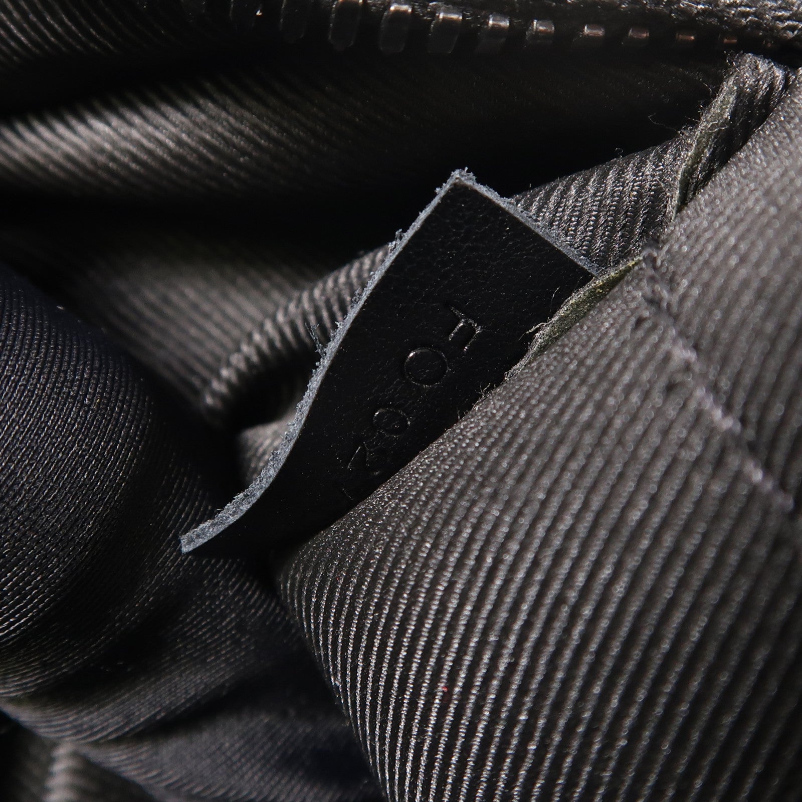 LOUIS VUITTON Monogram/Velvet Soft Trunk肩背袋