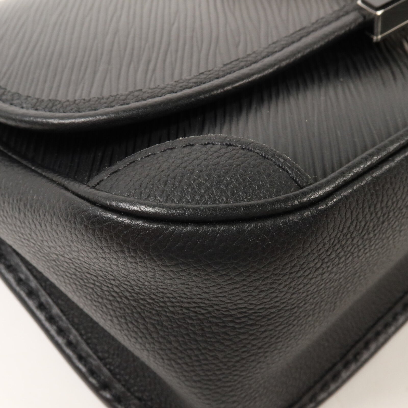 LOUIS VUITTON Epi Buci肩背袋