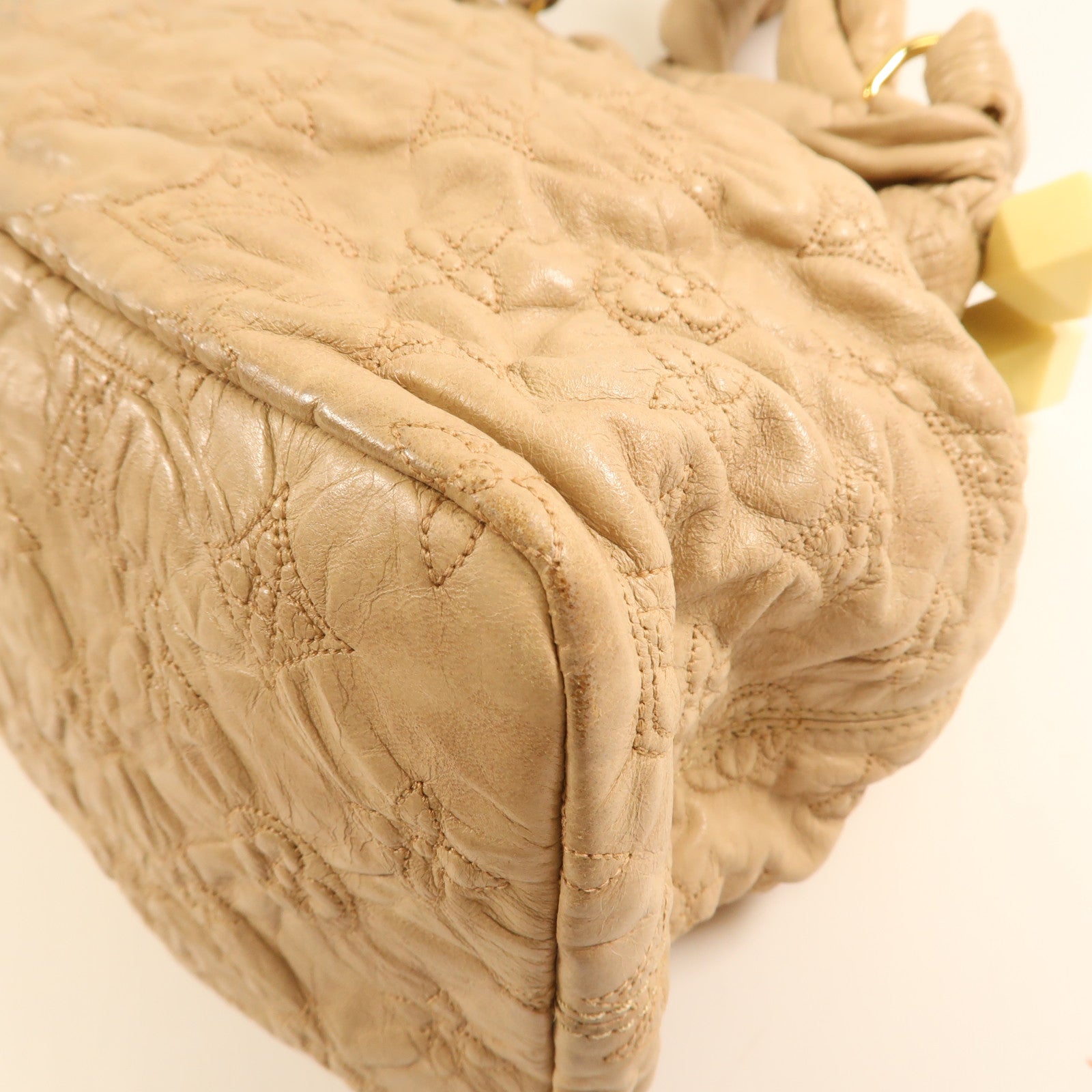 LOUIS VUITTON 羊皮皮革 Olympe Stratus 金扣肩背袋