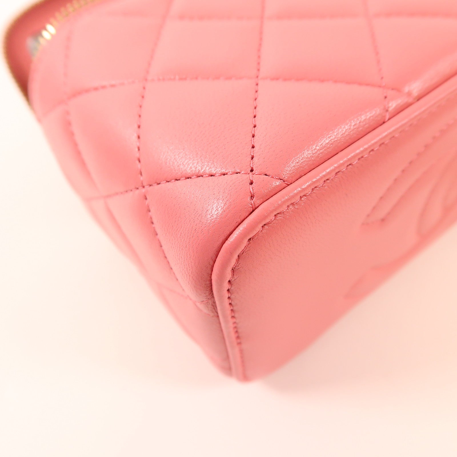 CHANEL CC GHW Top Handle Vanity Case 2 Way Bag AP2199 Lambskin Leather Pink