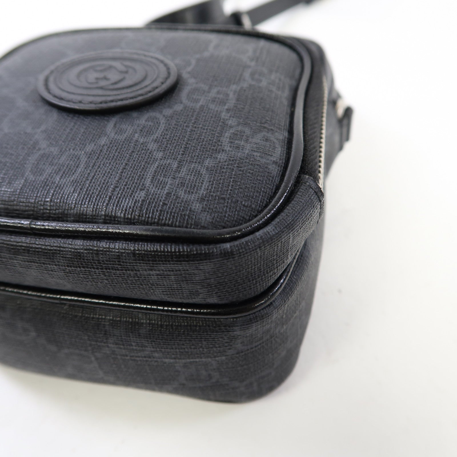 GUCCI 【激減優惠】塗層帆布Shoulder Bag銀扣肩背袋黑色