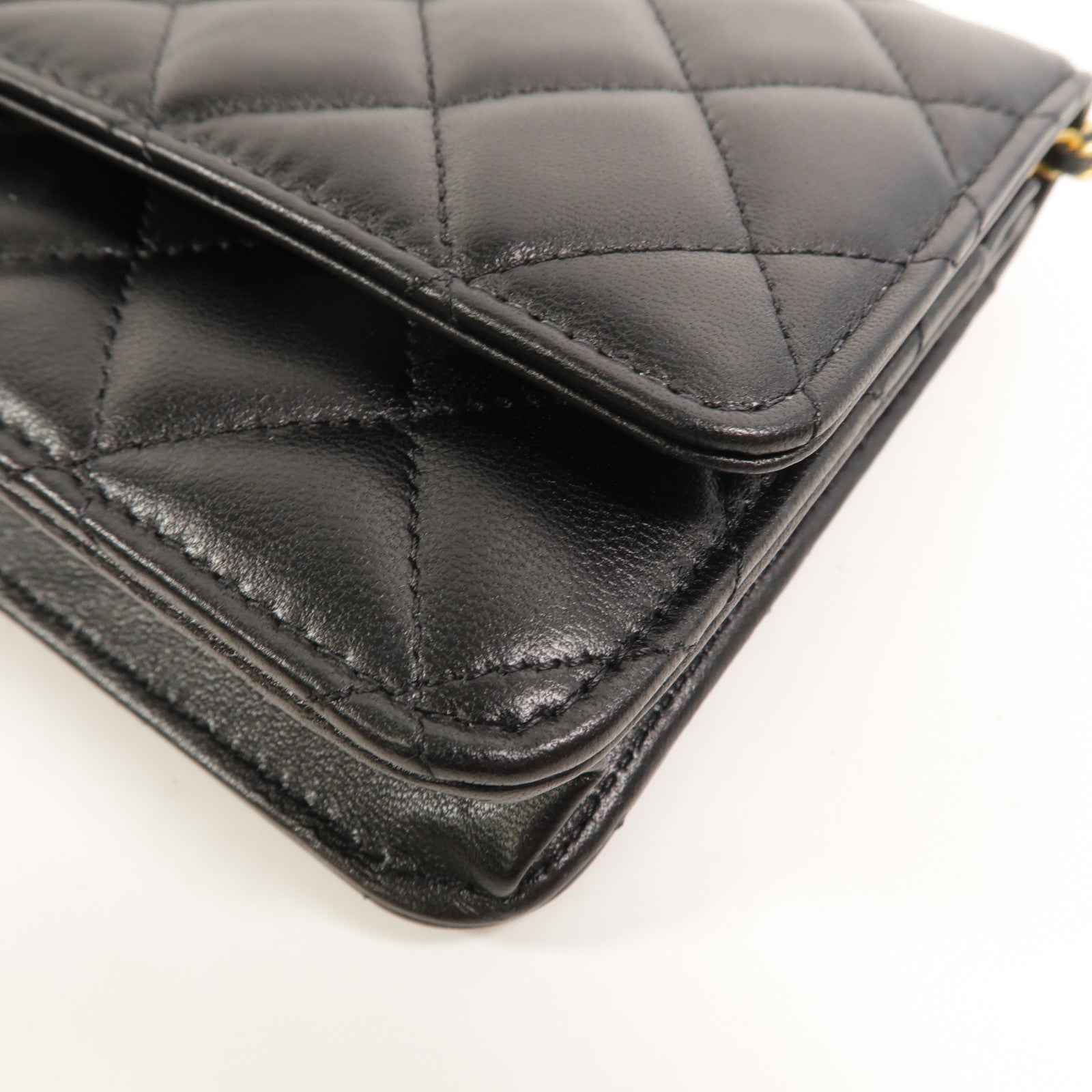 CHANEL 羊皮皮革WOC Wallet On Chain鏈帶肩背袋