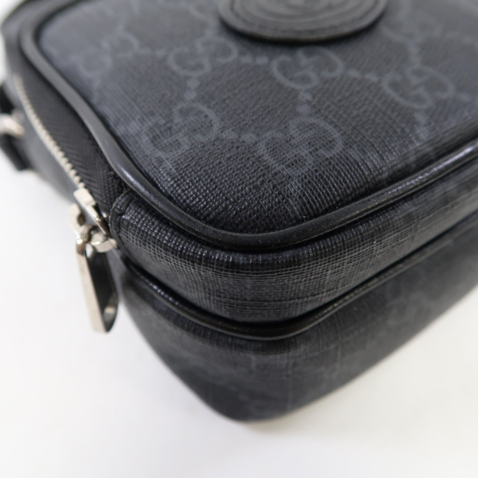 GUCCI 【激減優惠】塗層帆布Shoulder Bag銀扣肩背袋黑色