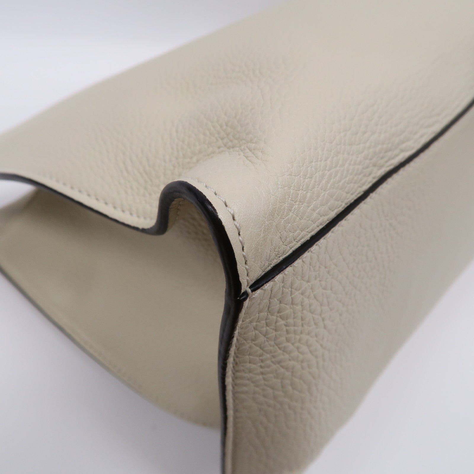 GUCCI 【激減優惠】牛皮皮革Bamboo Daily Shopper Shoulder Bag銀扣手挽肩背兩用袋白色