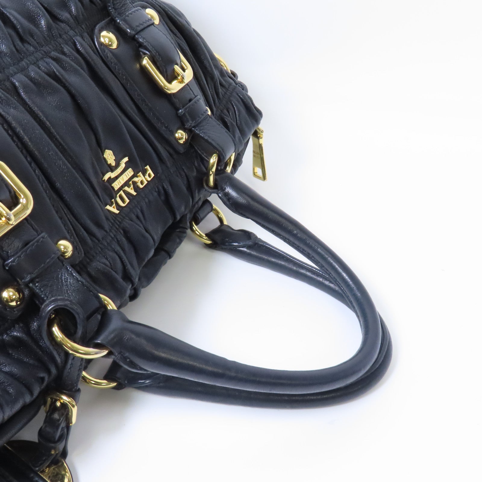 PRADA 【激減優惠】Nappa皮革Gaufre金扣手挽袋黑色