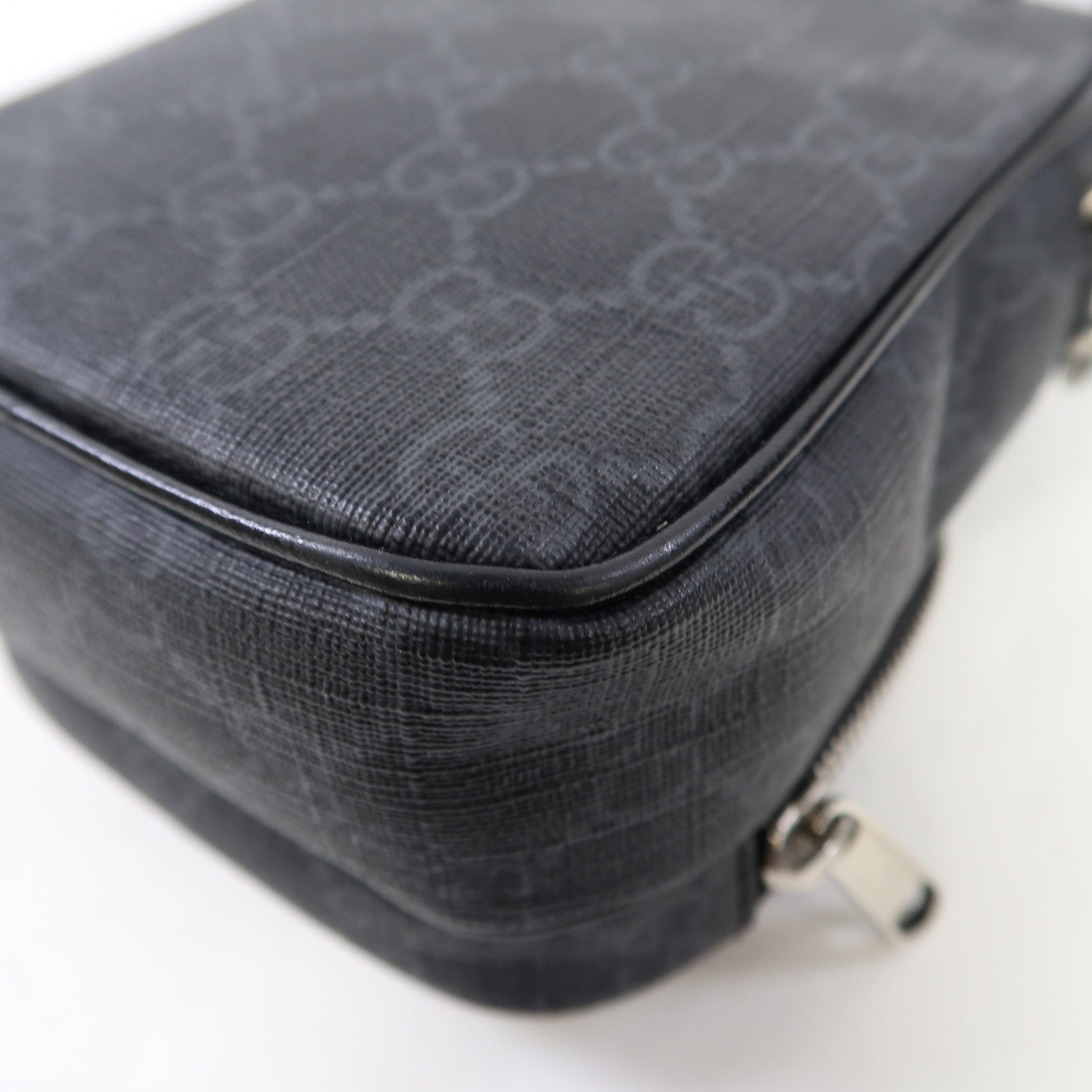 GUCCI 【激減優惠】塗層帆布Shoulder Bag銀扣肩背袋黑色