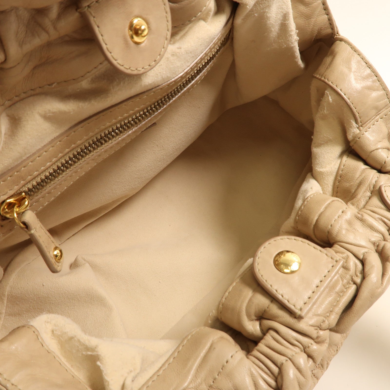 LOUIS VUITTON 羊皮皮革 Olympe Stratus 金扣肩背袋