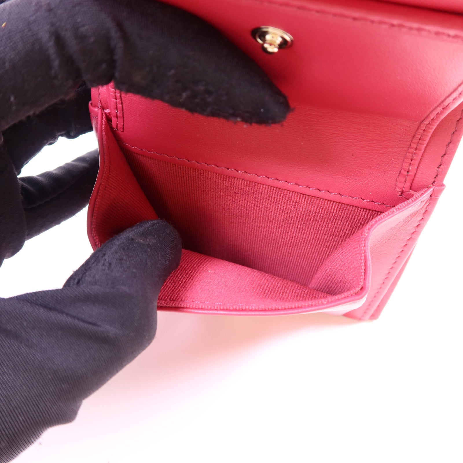 CHANEL 牛皮皮革Bifold Wallet金扣錢包