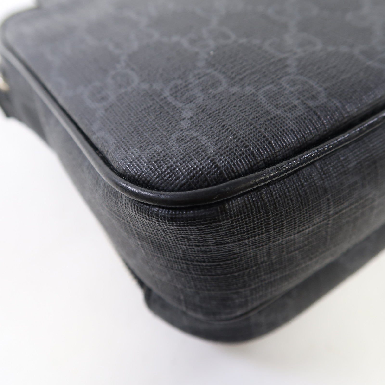 GUCCI 【激減優惠】塗層帆布Shoulder Bag銀扣肩背袋黑色
