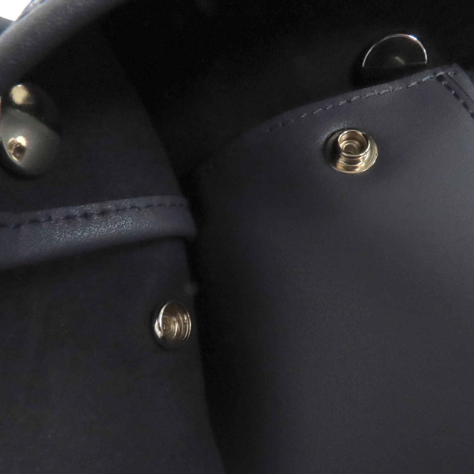 GIVENCHY 帆布Bond Chain Tote Bag銀扣肩背愛