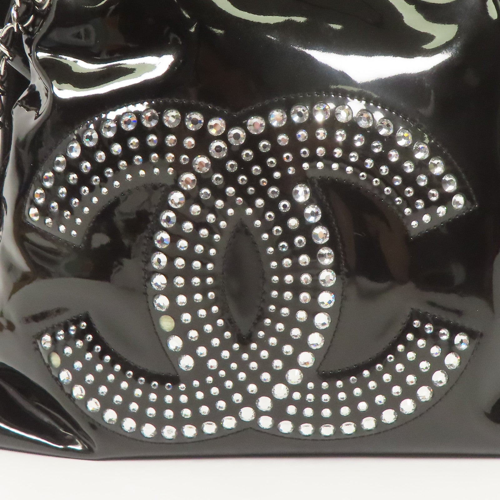CHANEL 漆皮皮革Shoulder Bag銀扣鏈帶肩背袋