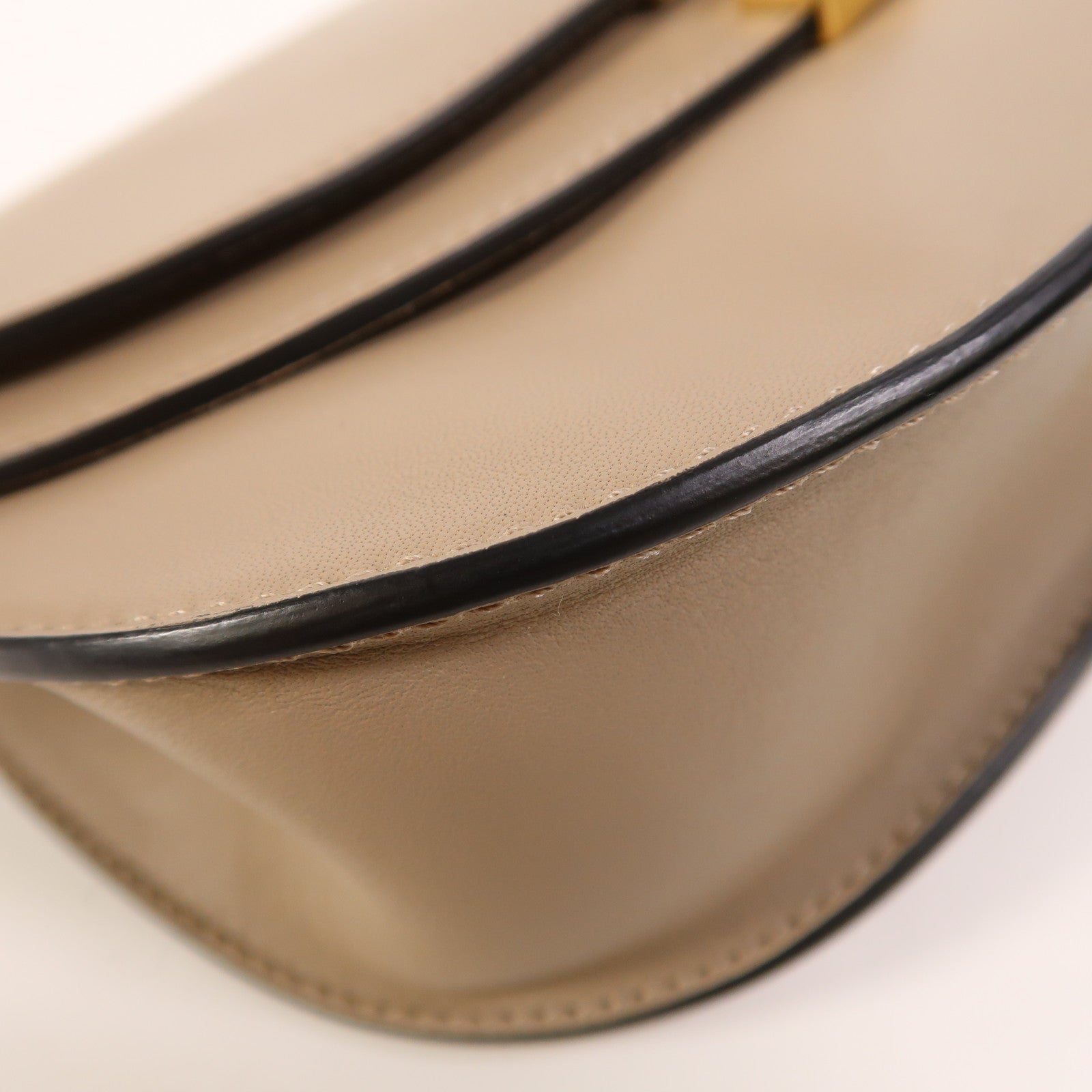 Chloe 牛皮皮革Georgia金扣肩背袋