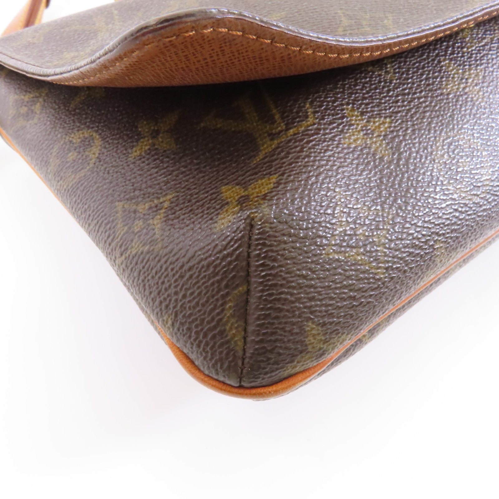 LOUIS VUITTON Monogram Musette Tango金扣肩背袋啡色
