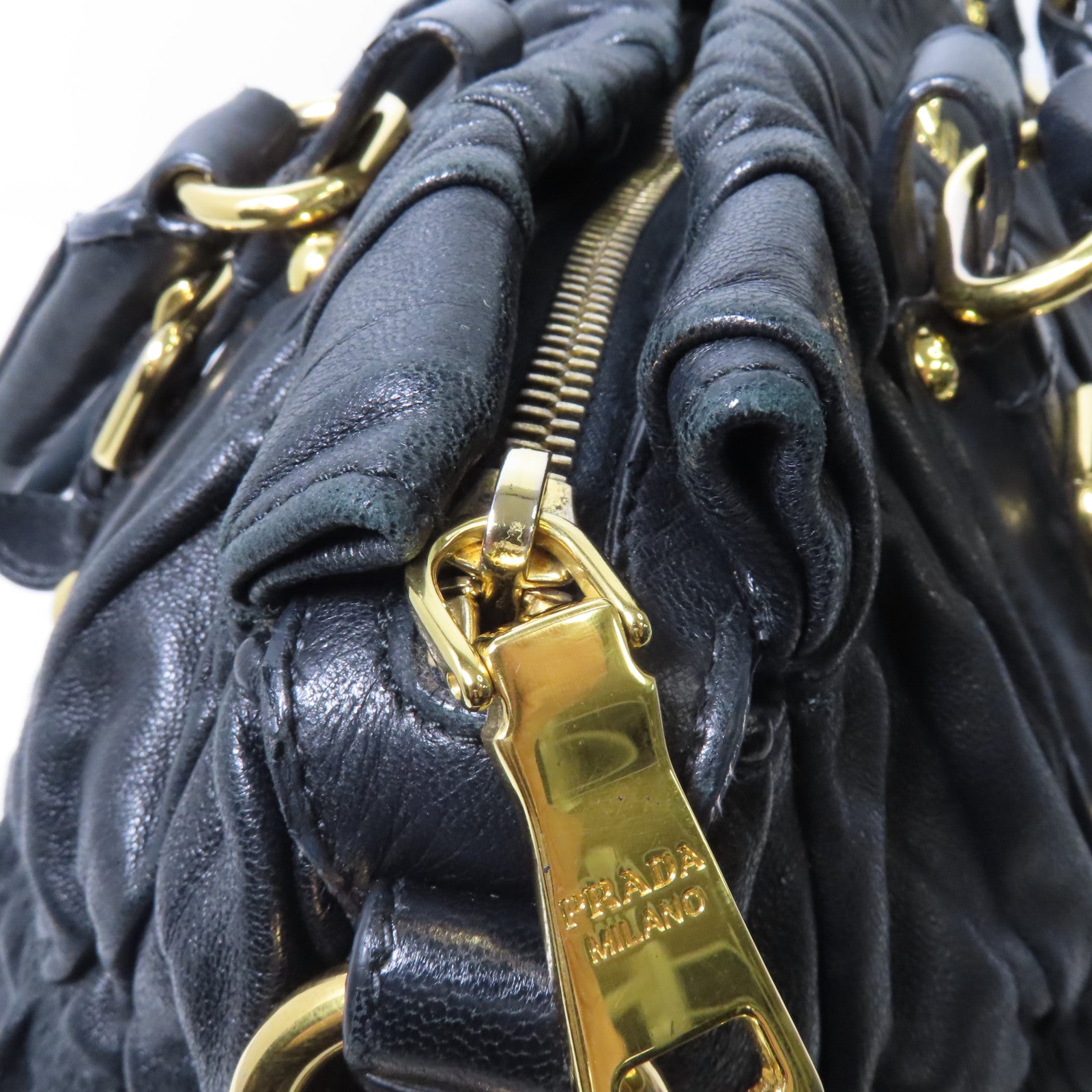 PRADA 【激減優惠】Nappa皮革Gaufre金扣手挽袋黑色