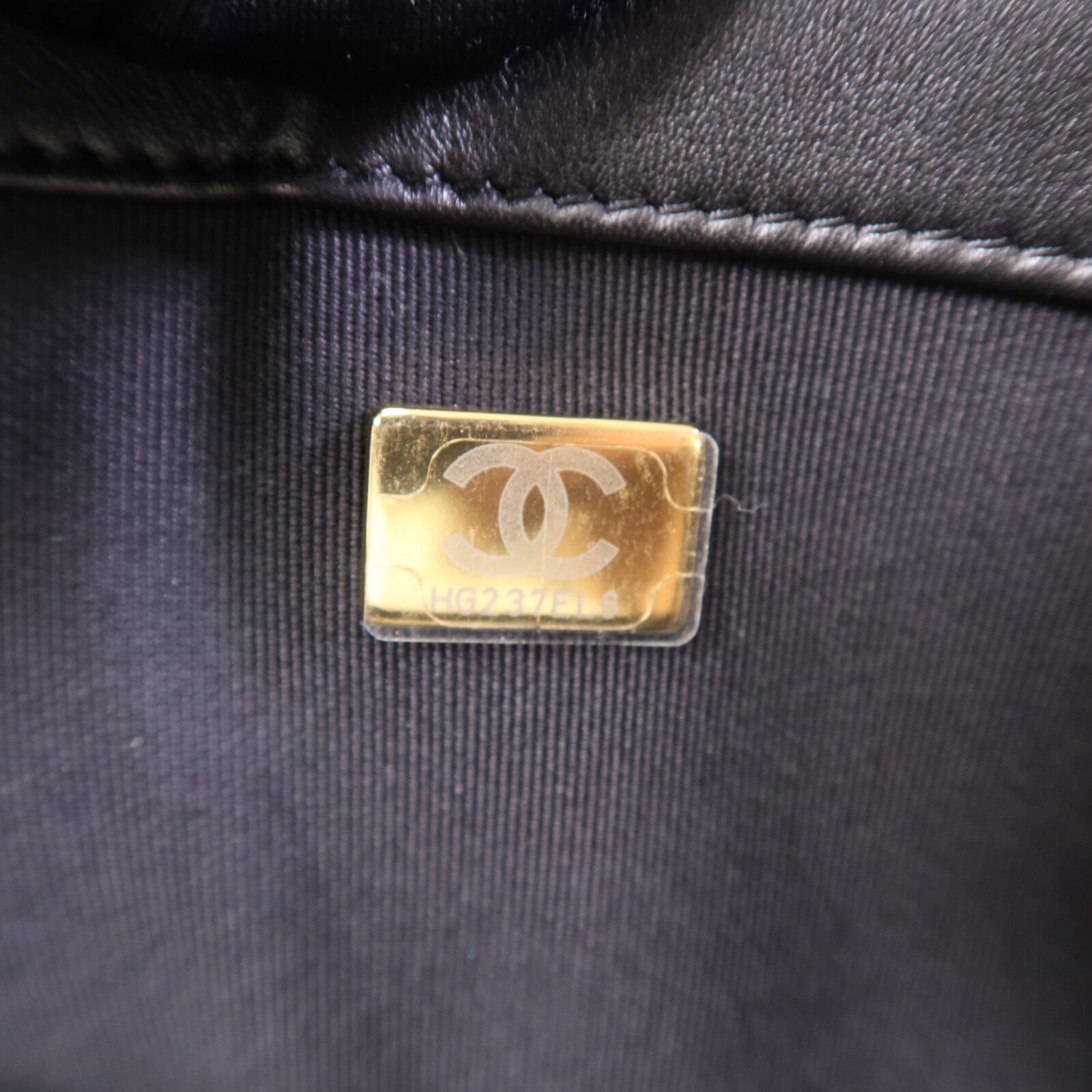 CHANEL 羊皮皮革Boy 25金扣鏈帶肩背袋