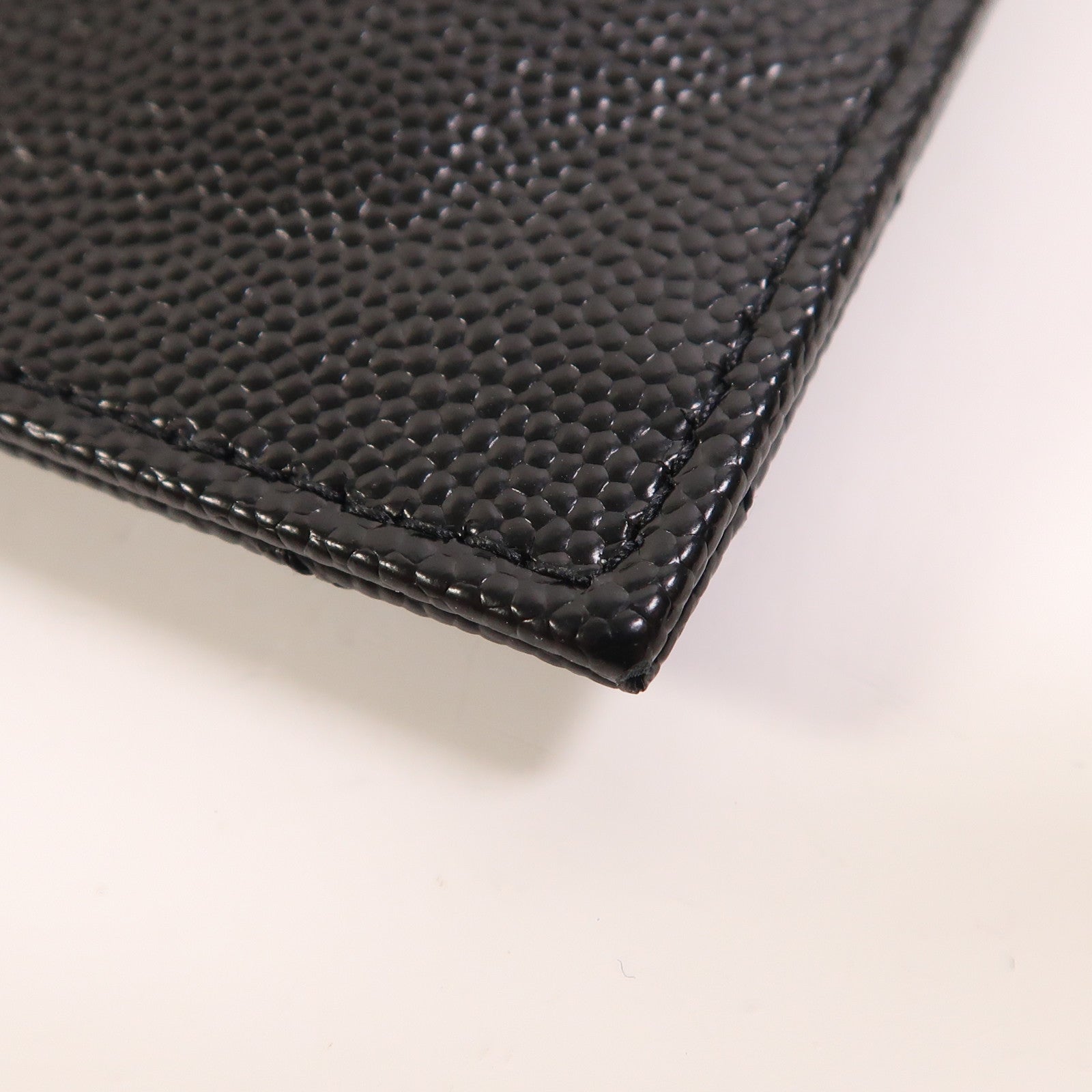 SAINT LAURENT 牛皮皮革Cassandre Matelasse Large Pouch金扣手拿包