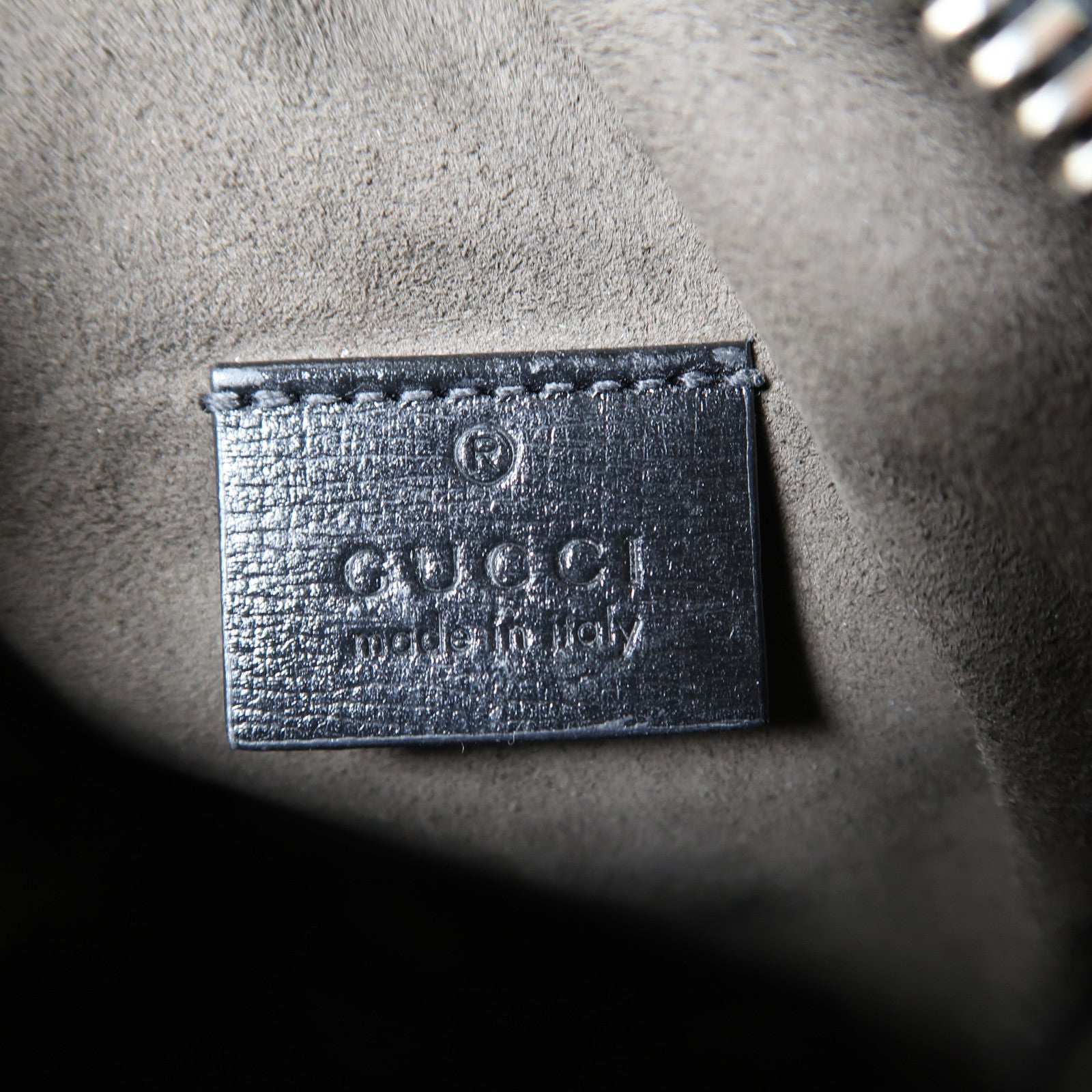 GUCCI 【激減優惠】塗層帆布Shoulder Bag銀扣肩背袋黑色