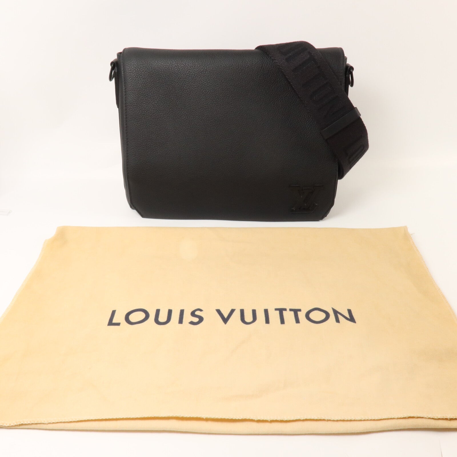 LOUIS VUITTON 牛皮皮革Takeoff Messenger肩背袋